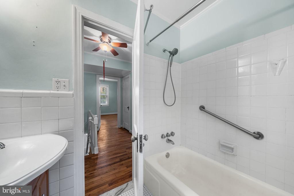 1400 S BARTON STREET S Unit: 424