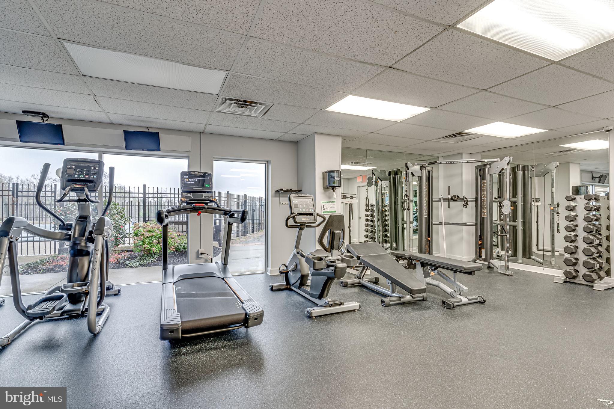 501 Slaters Ln #1005