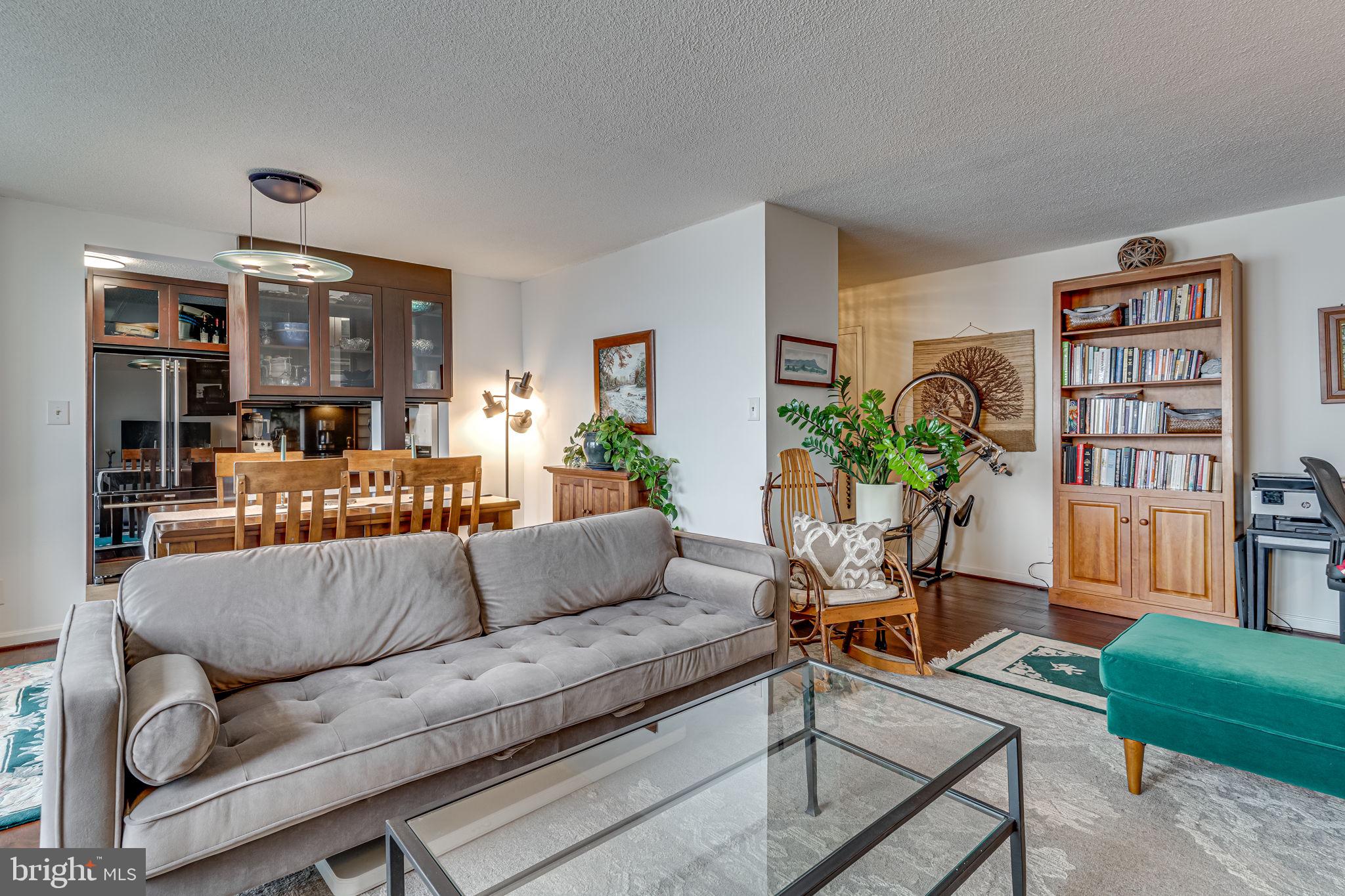 501 Slaters Ln #1005