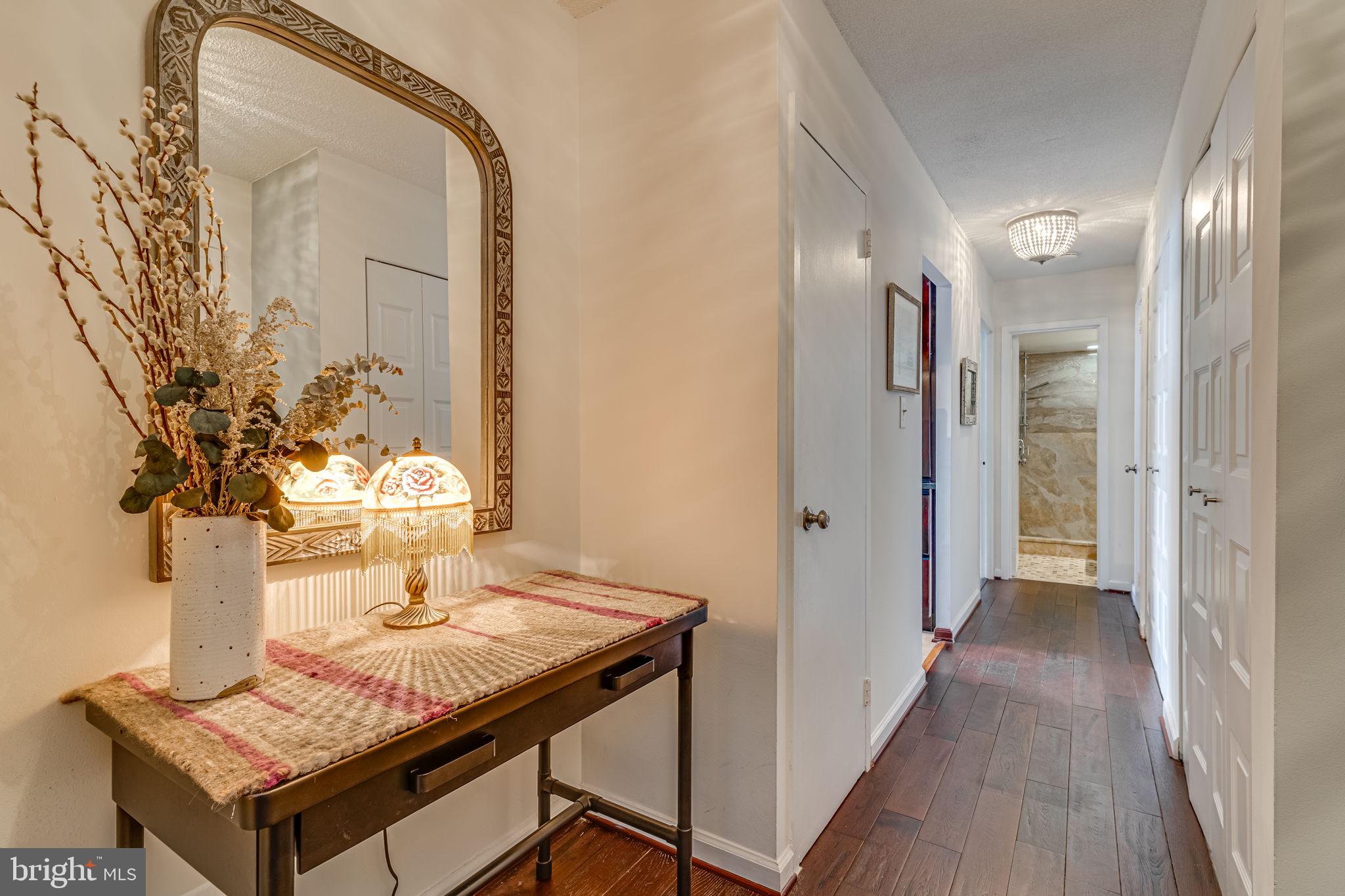 501 Slaters Ln #1005