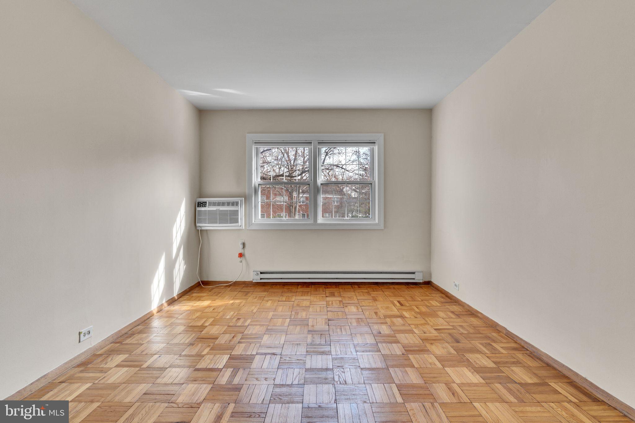 3429 MARTHA CUSTIS DR