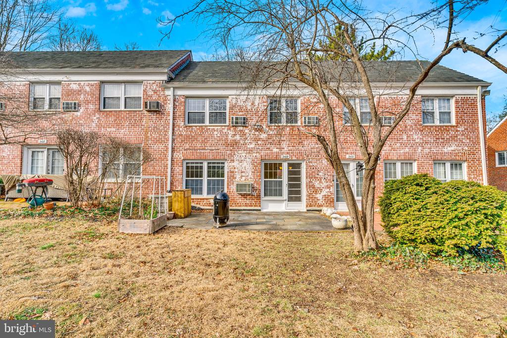3429 MARTHA CUSTIS DR