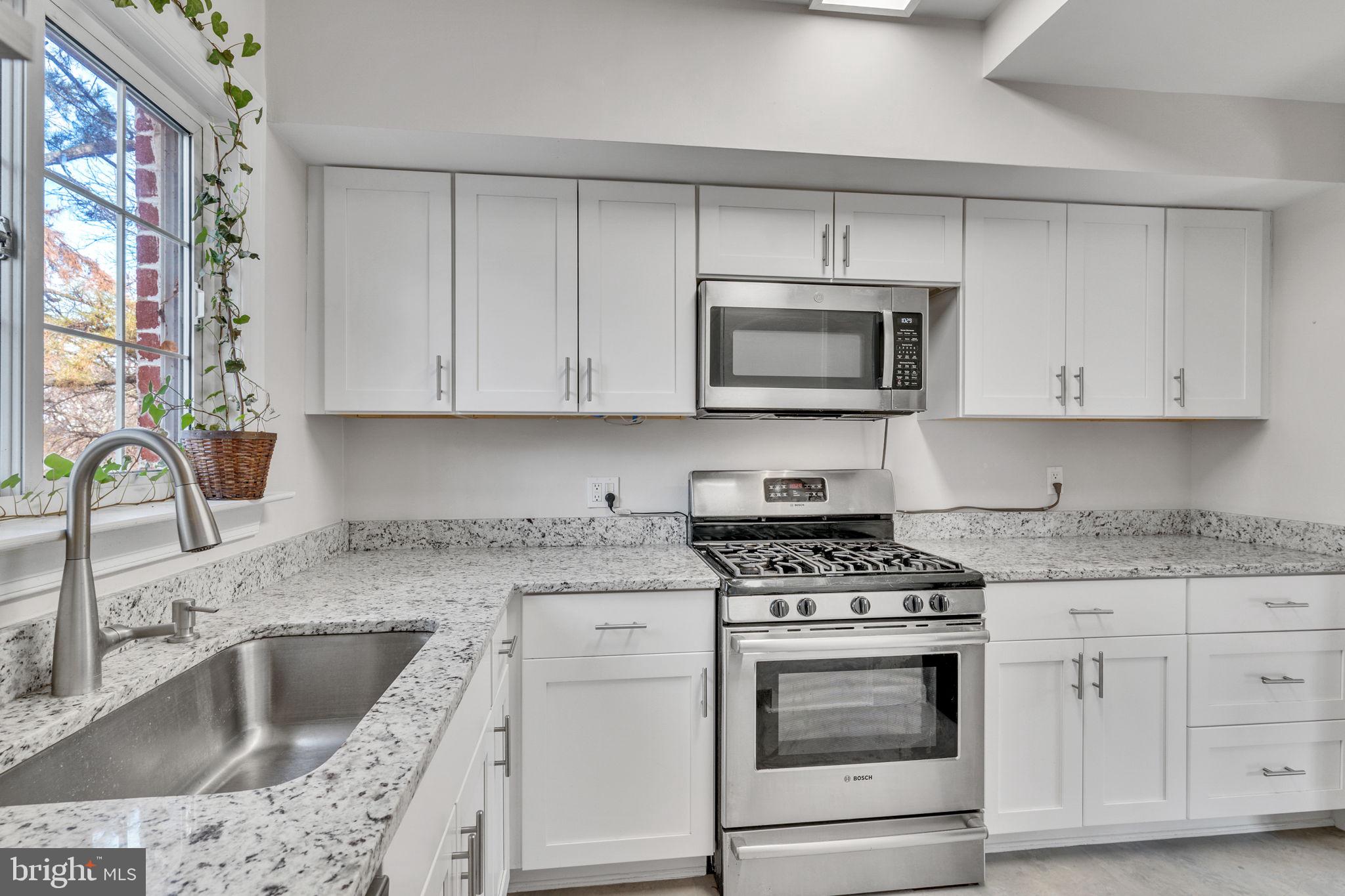 3429 MARTHA CUSTIS DR