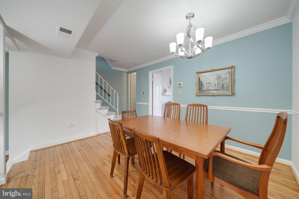 2731 Franklin Ct