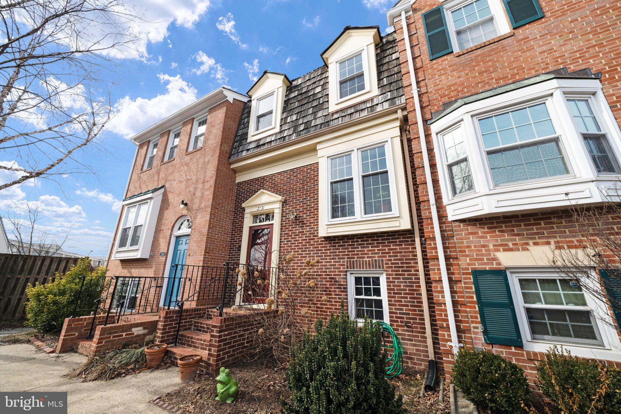 2731 Franklin Ct