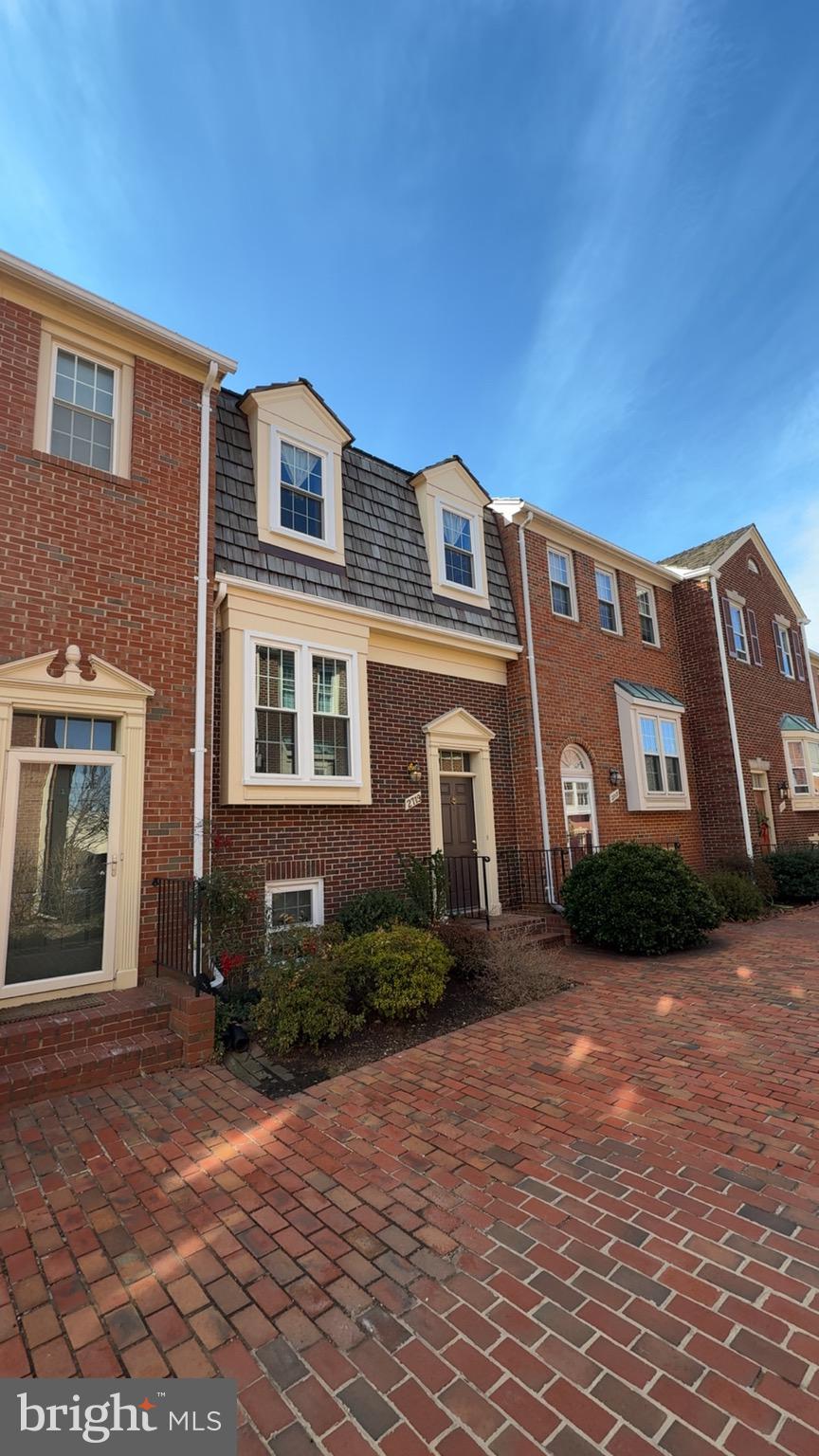 2719 Franklin Ct