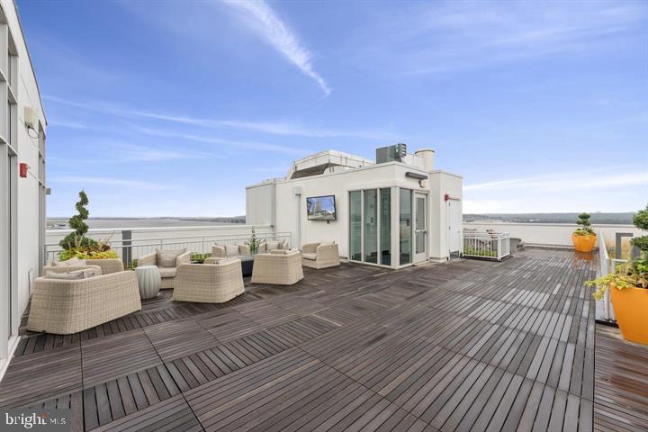 925 N FAIRFAX STREET Unit: 309
