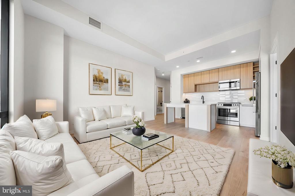 255 W FALLS STATION BOULEVARD 704