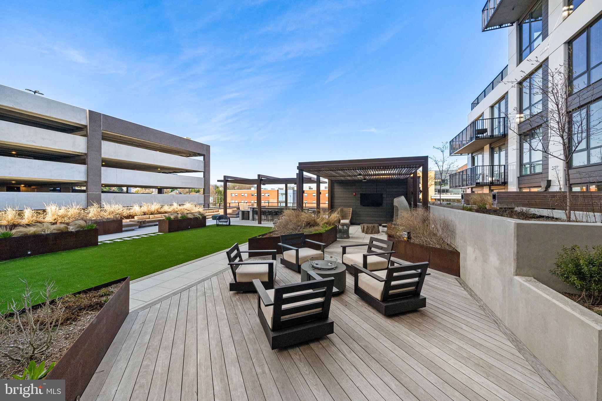 255 W FALLS STATION BOULEVARD 704