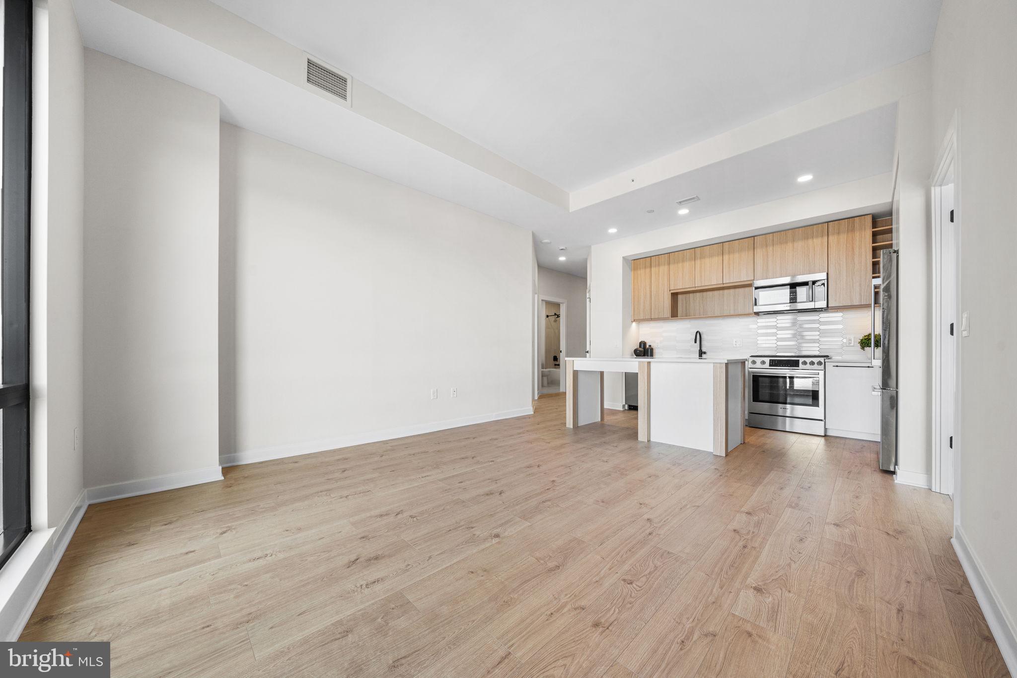 255 W FALLS STATION BOULEVARD 704