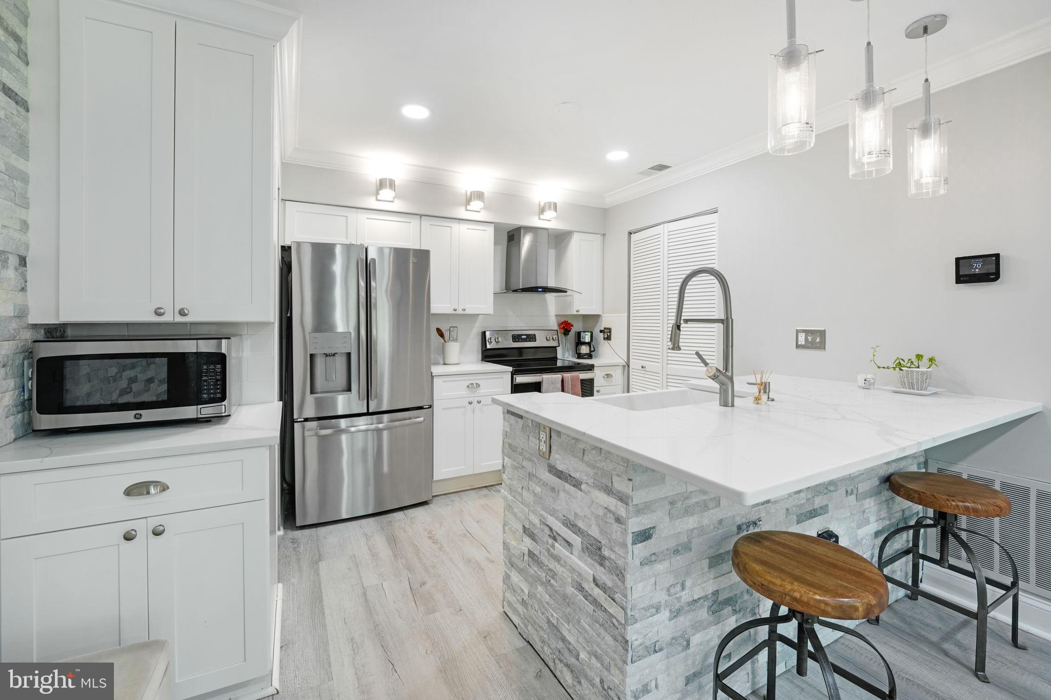 7592-A Lakeside Village Dr #7592a