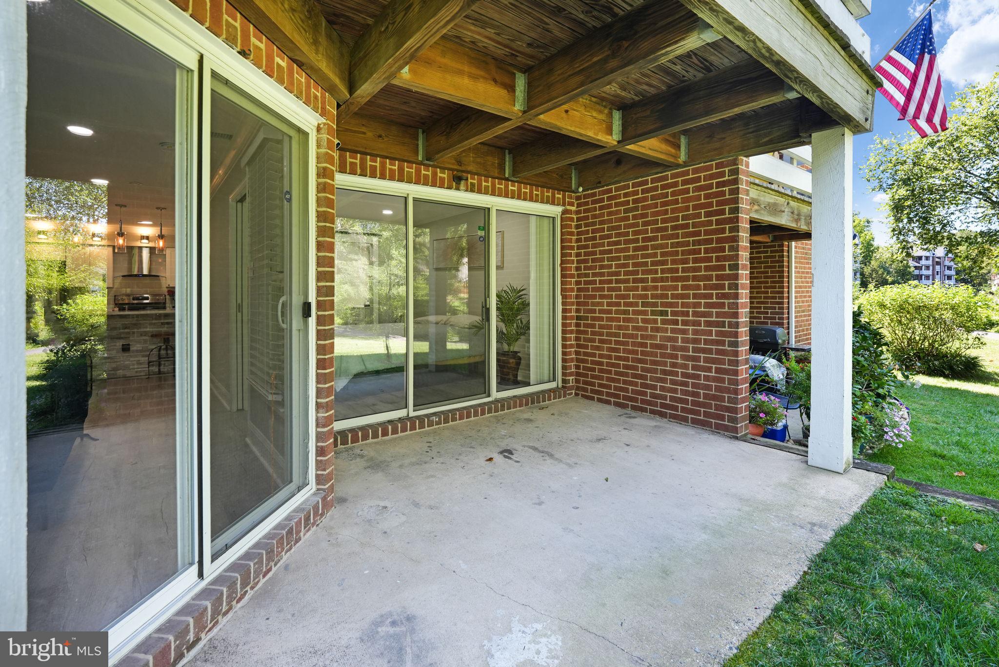 7592-A Lakeside Village Dr #7592a