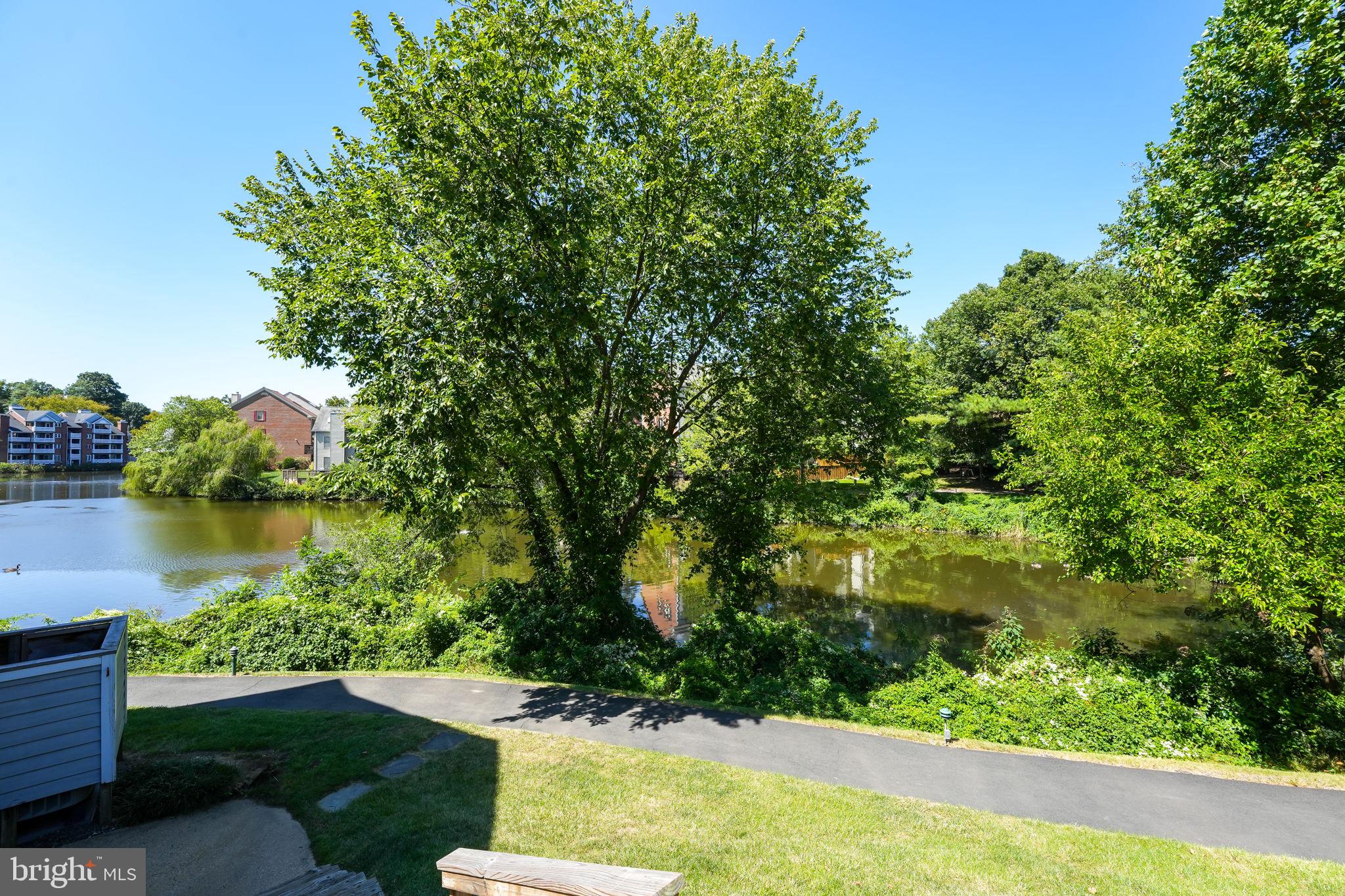 7592-A Lakeside Village Dr #7592a
