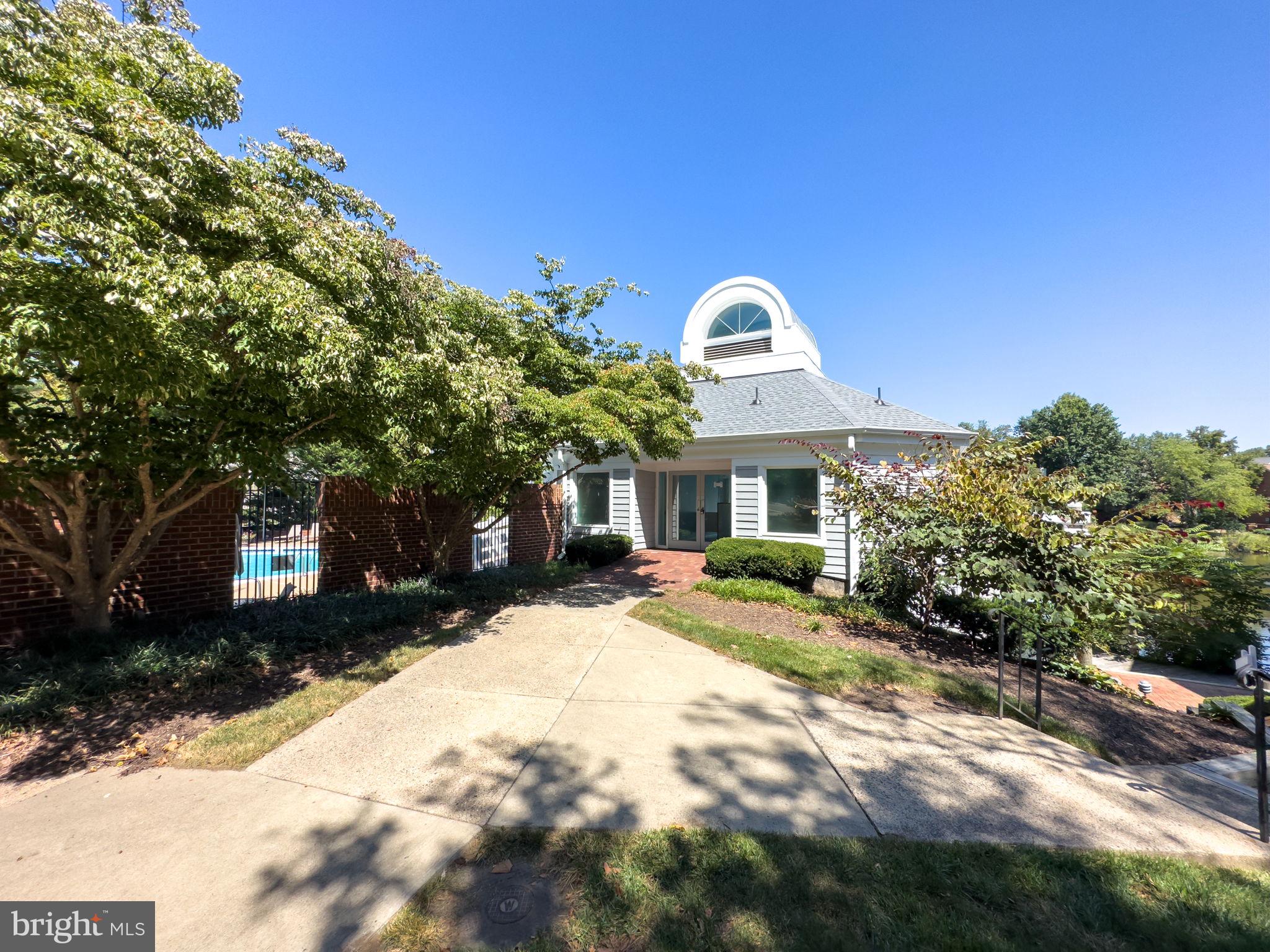 7592-A Lakeside Village Dr #7592a