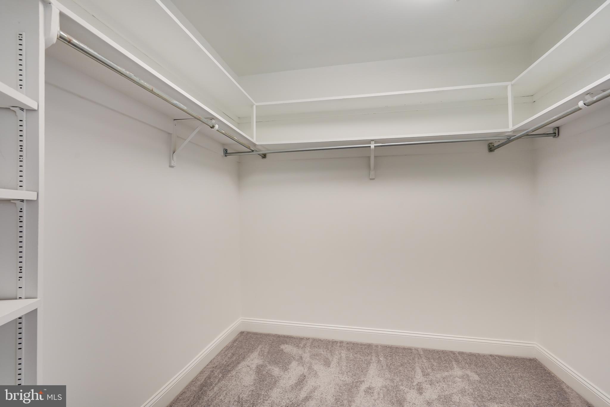 6800 Fleetwood Rd #1212