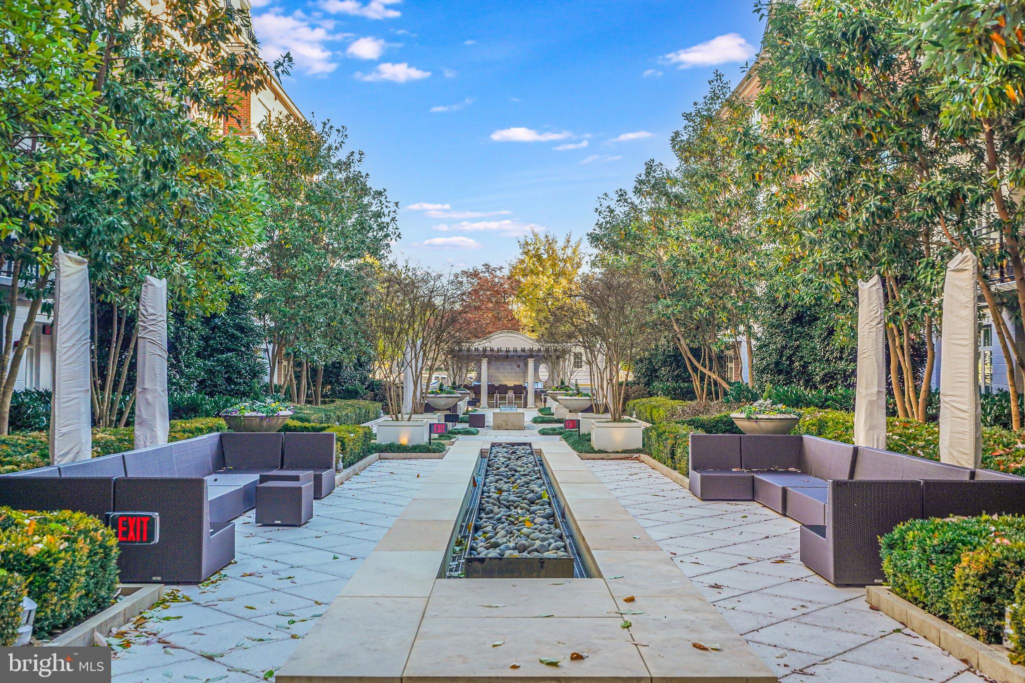 6900 Fleetwood Rd #201