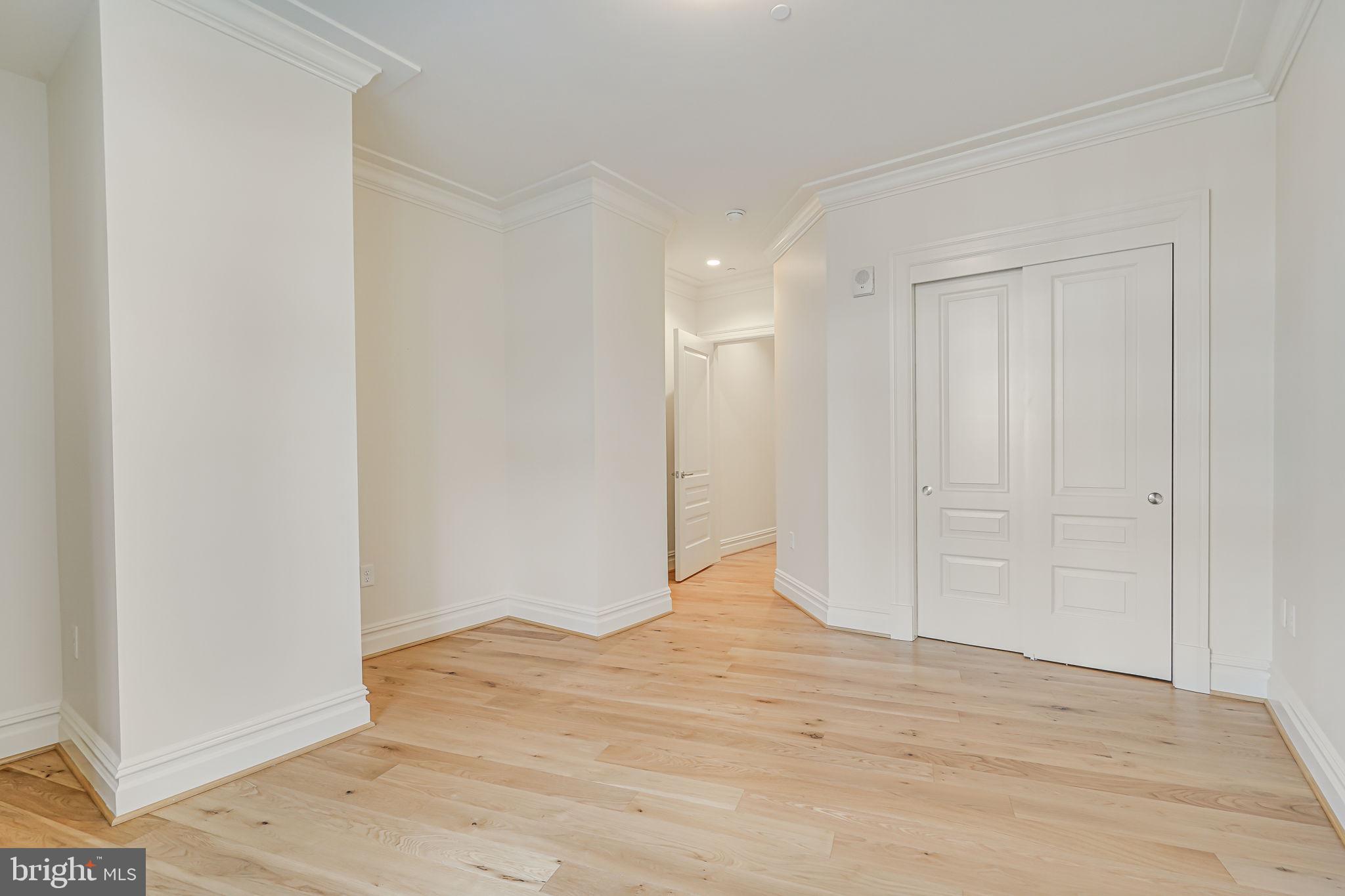 6900 Fleetwood Rd #201