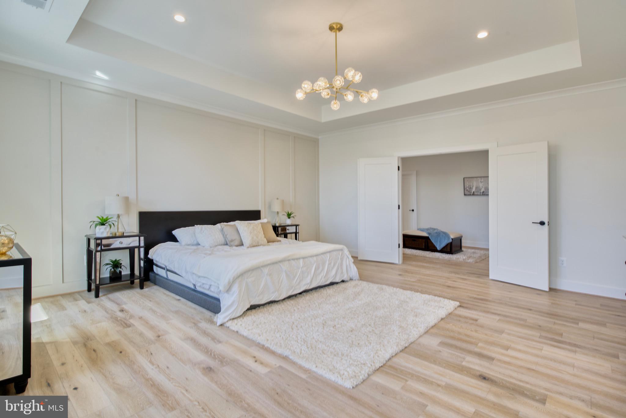2242 Highland Ave