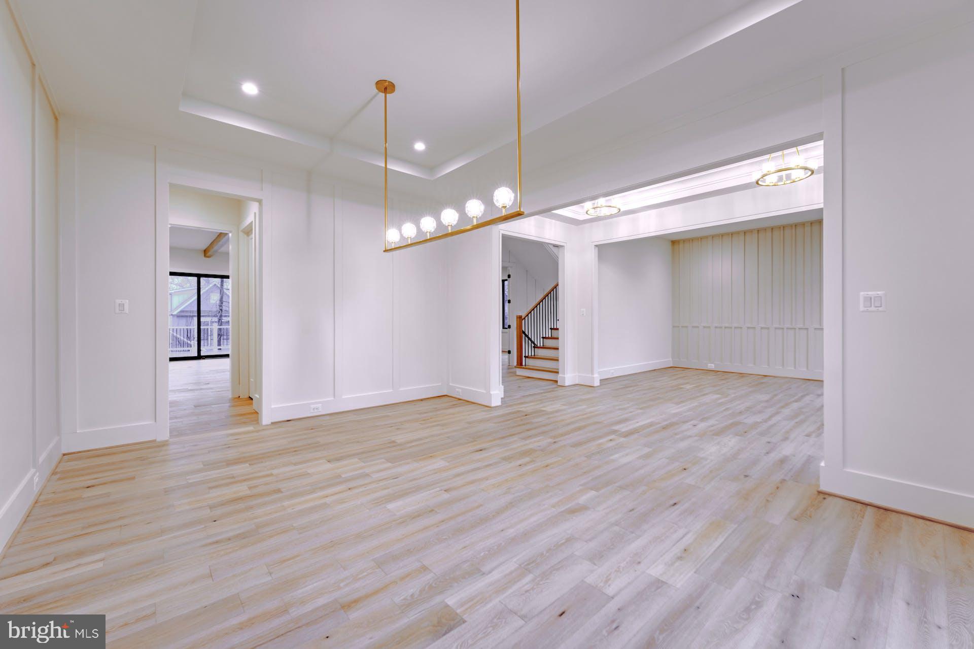 2242 Highland Ave