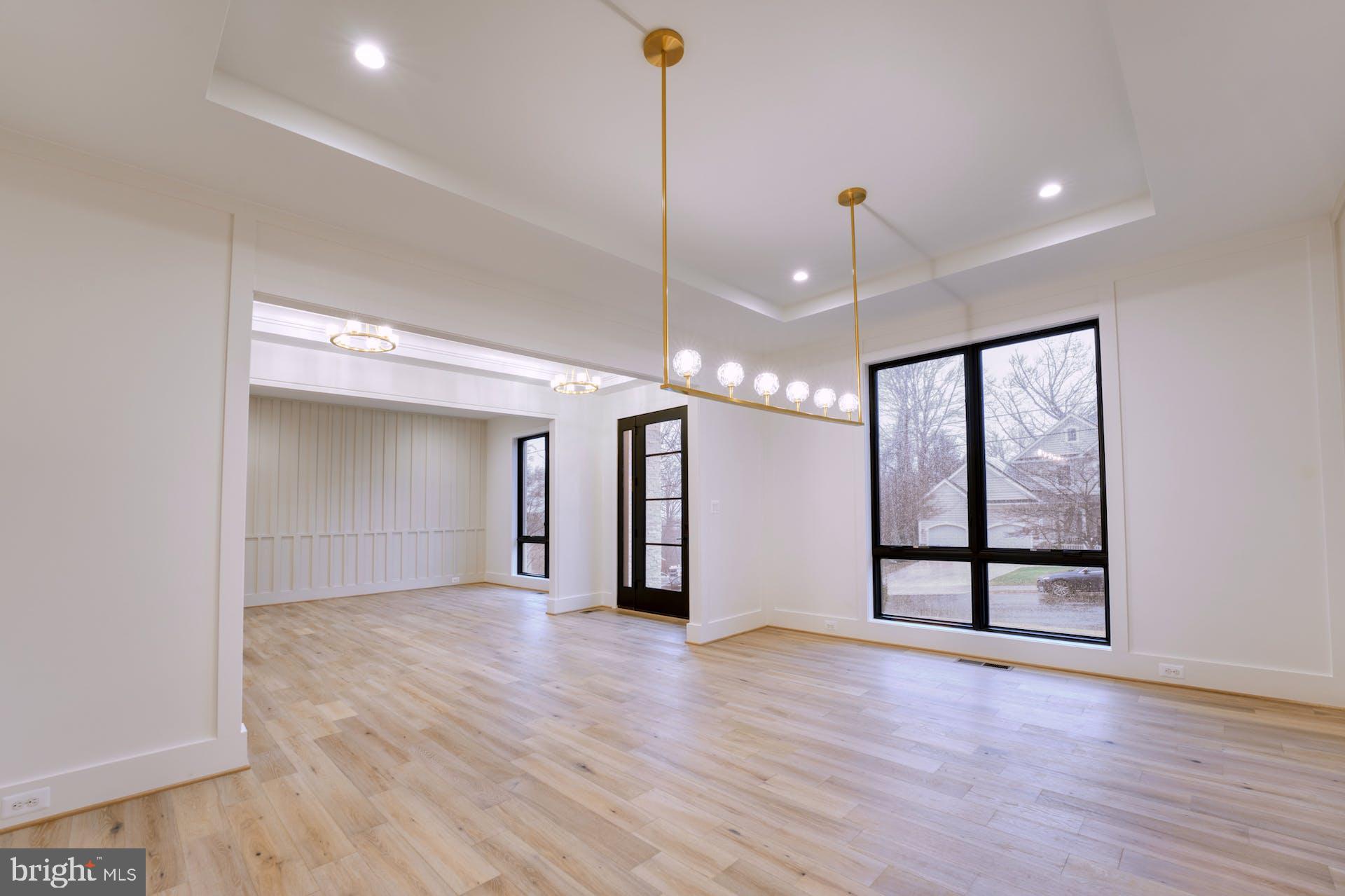 2242 Highland Ave