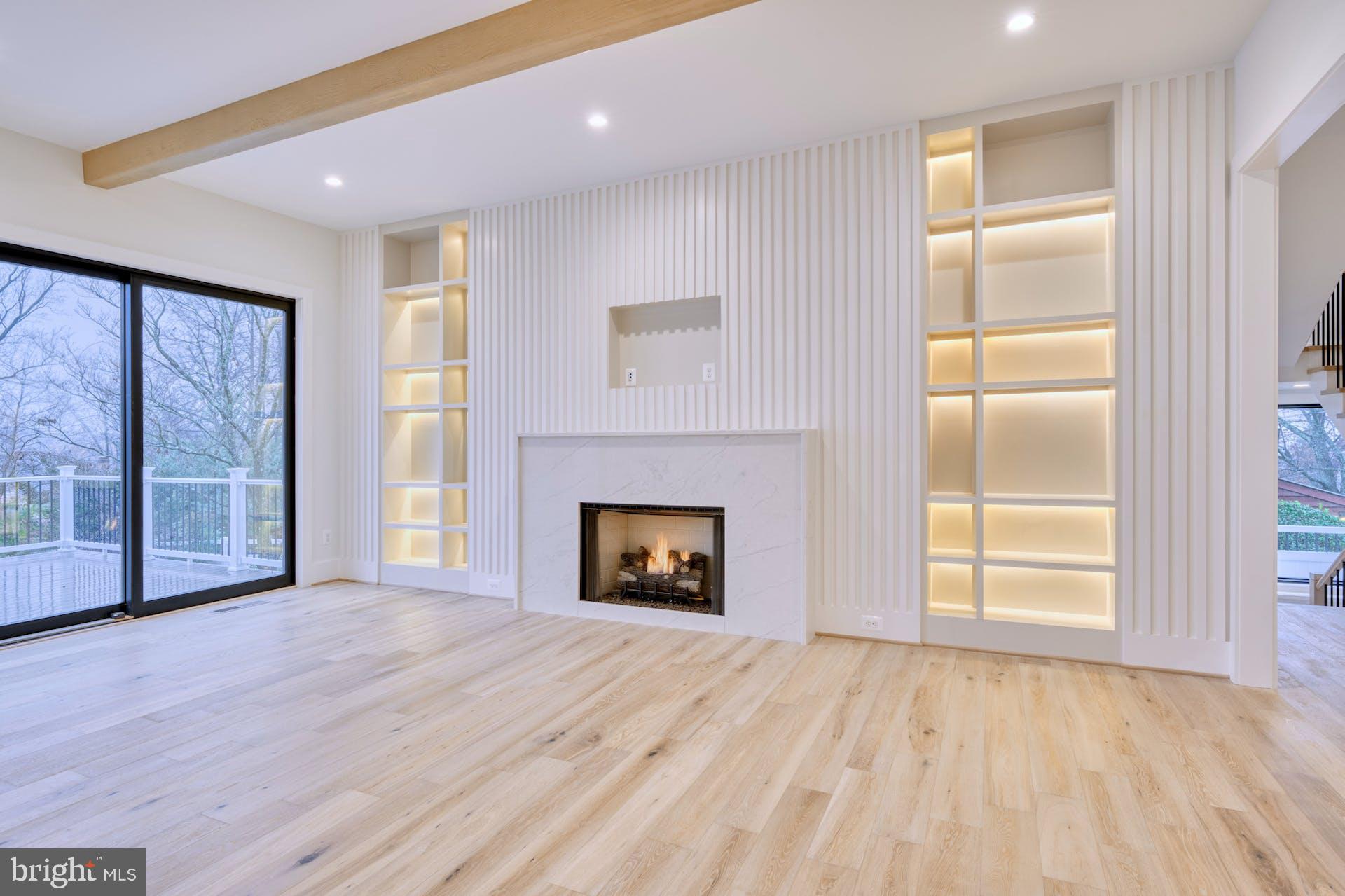 2242 Highland Ave