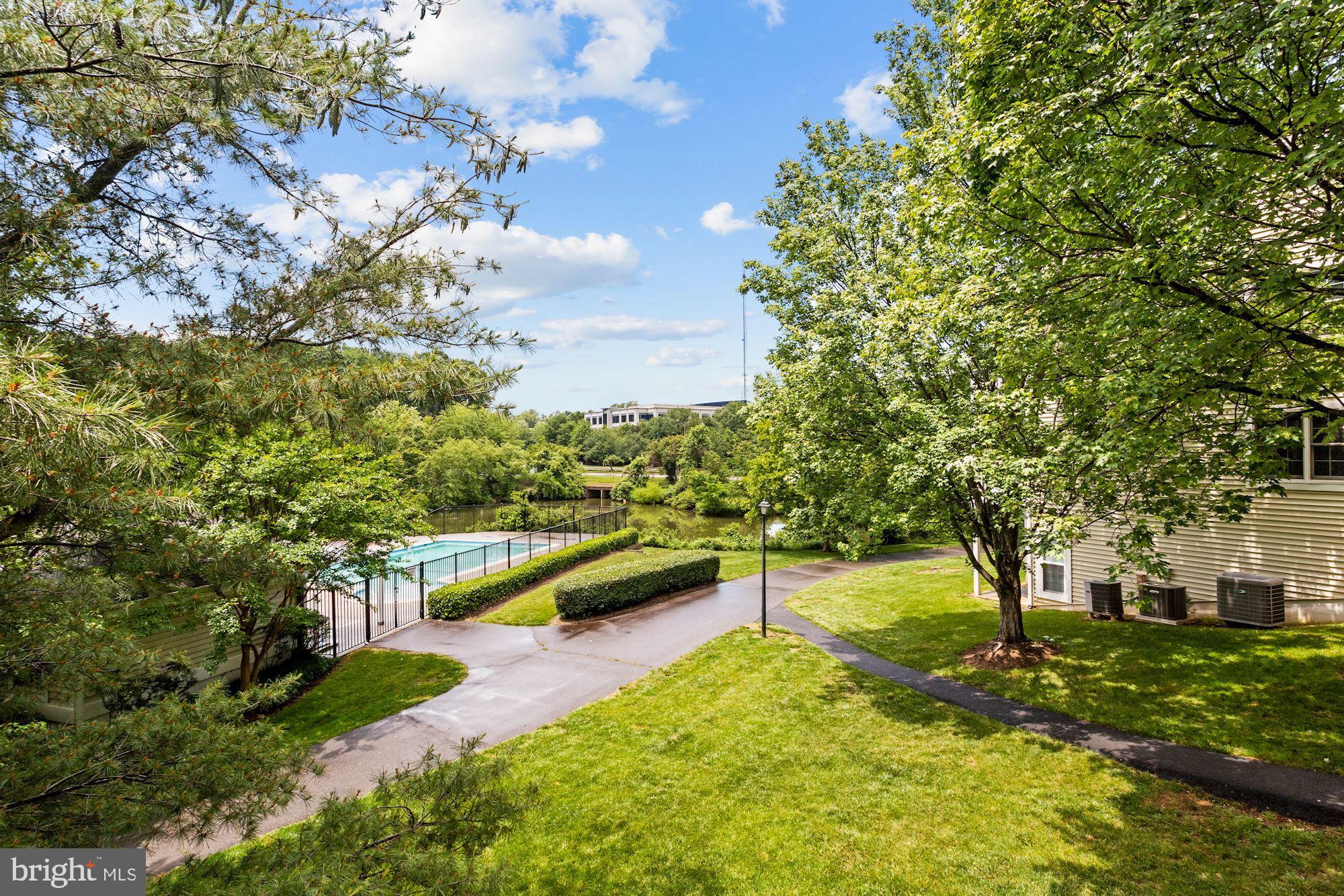 2950 Yarling Ct #2950