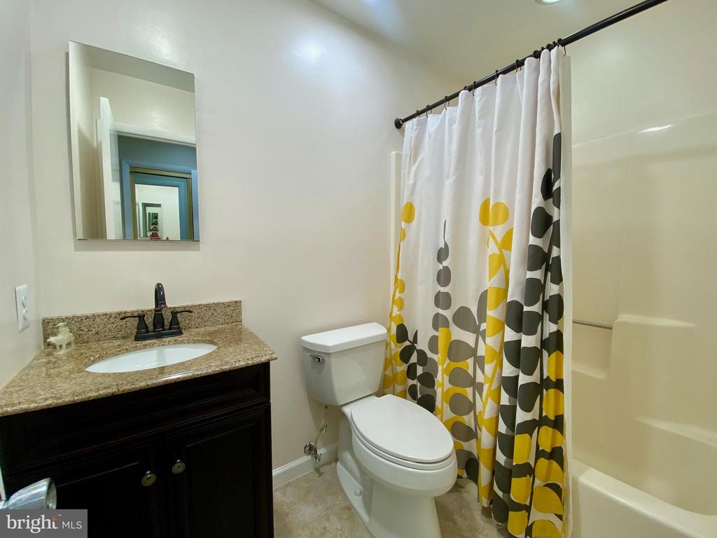 3871-B STEPPES CT #3871B