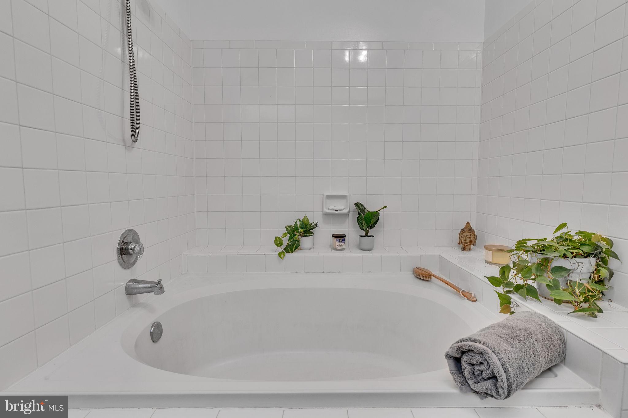 4508-I Hazeltine Ct #I