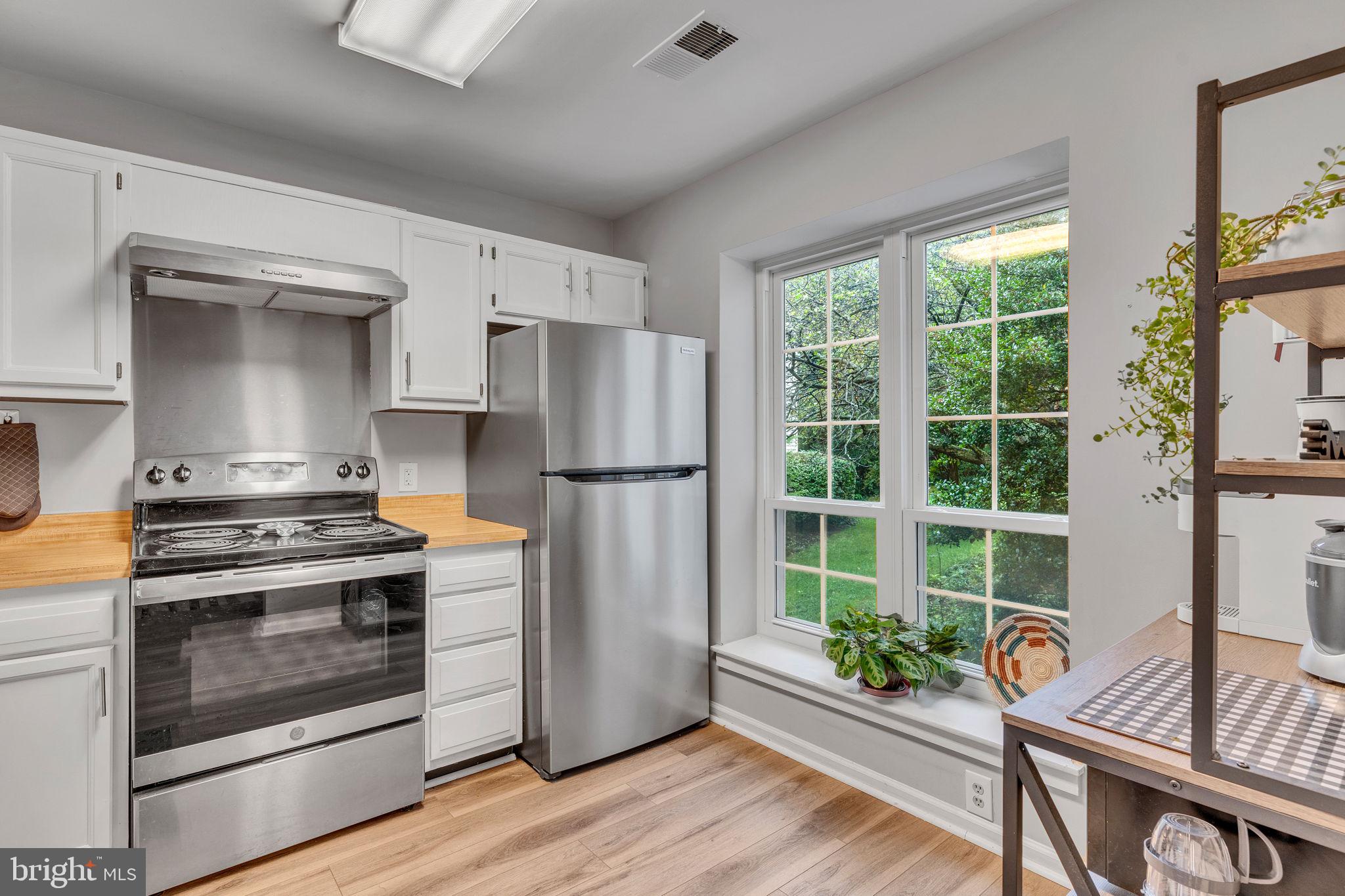 4508-I Hazeltine Ct #I