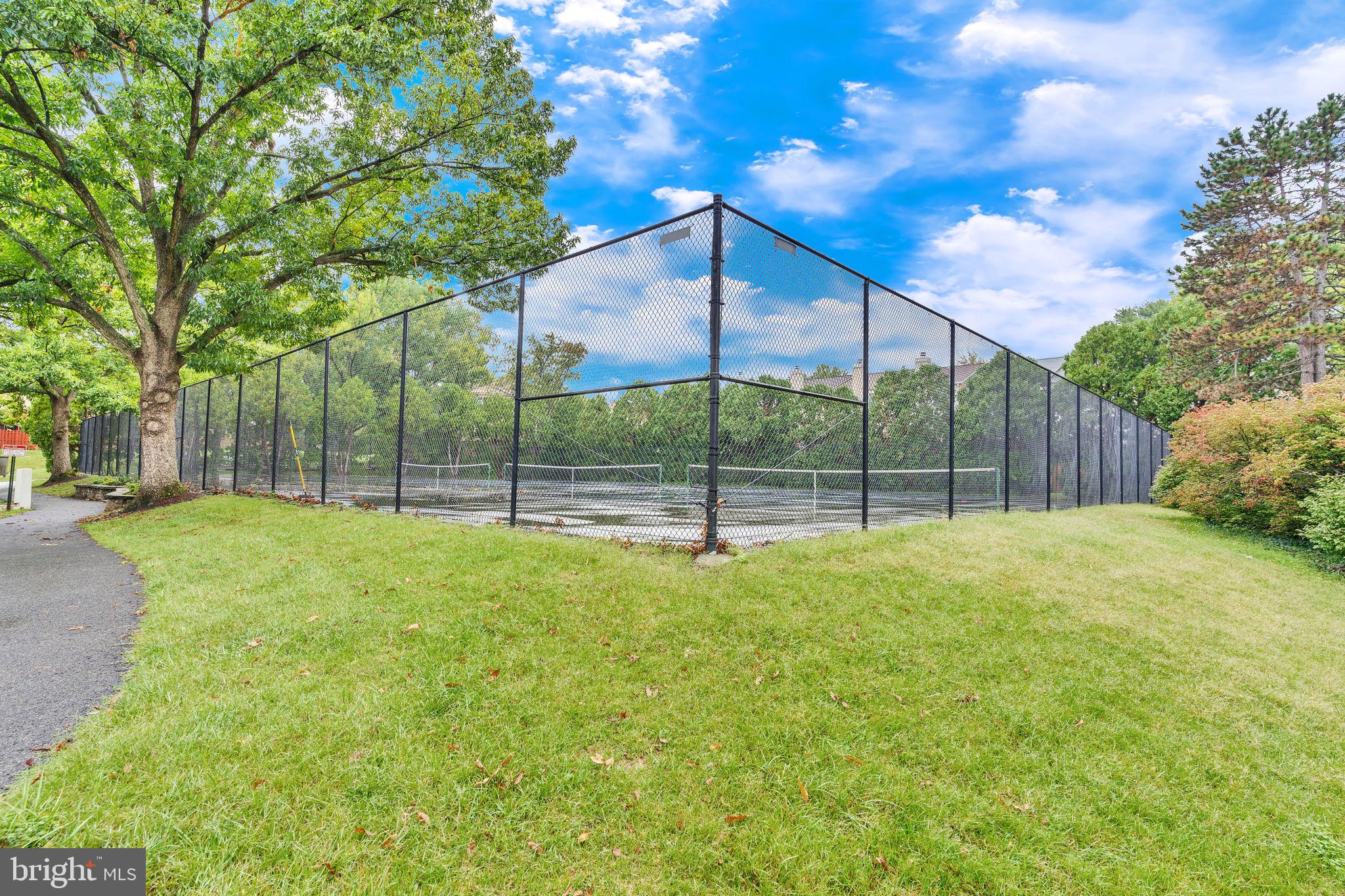 4508-I Hazeltine Ct #I