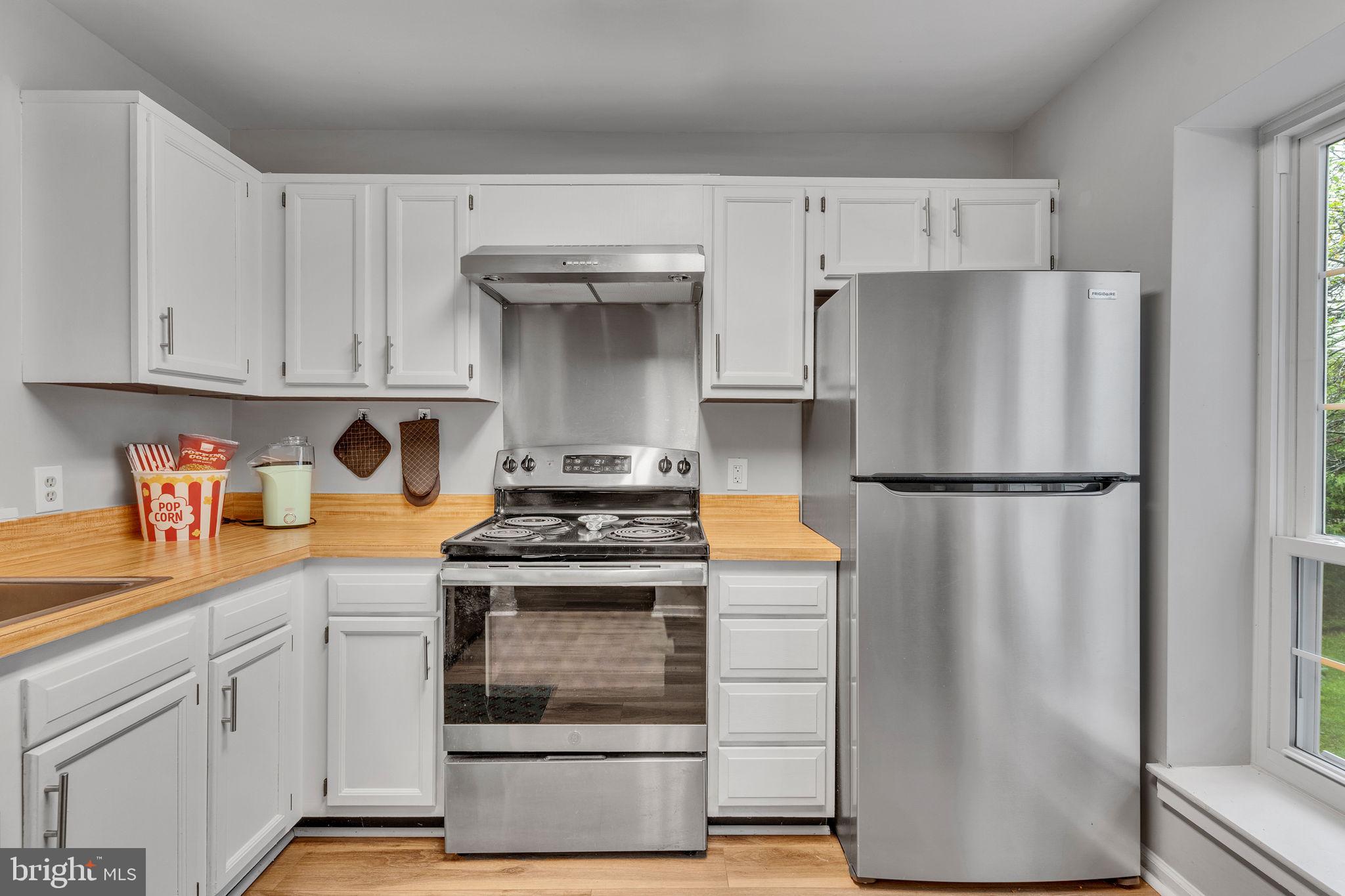 4508-I Hazeltine Ct #I