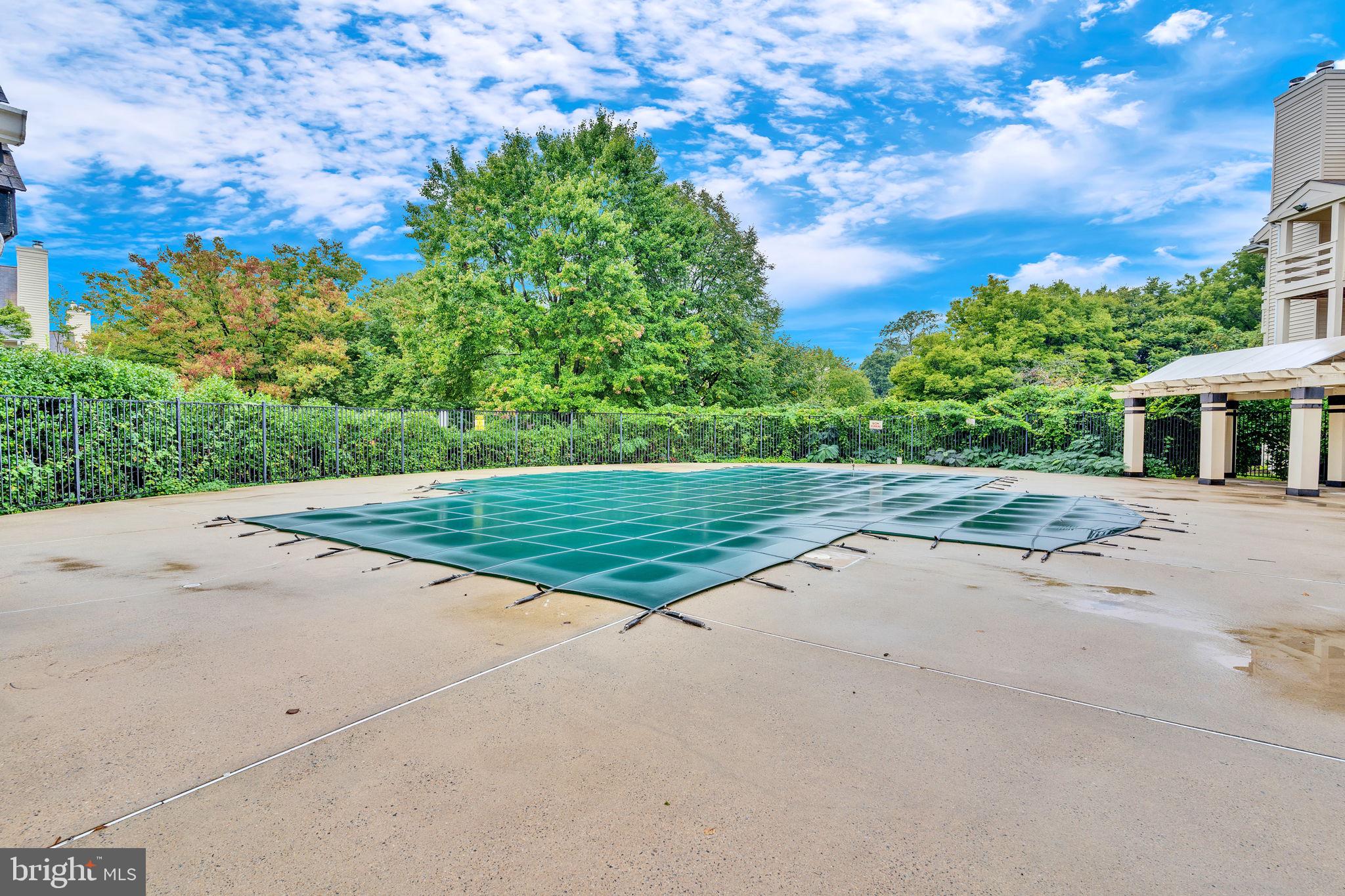 4508-I Hazeltine Ct #I