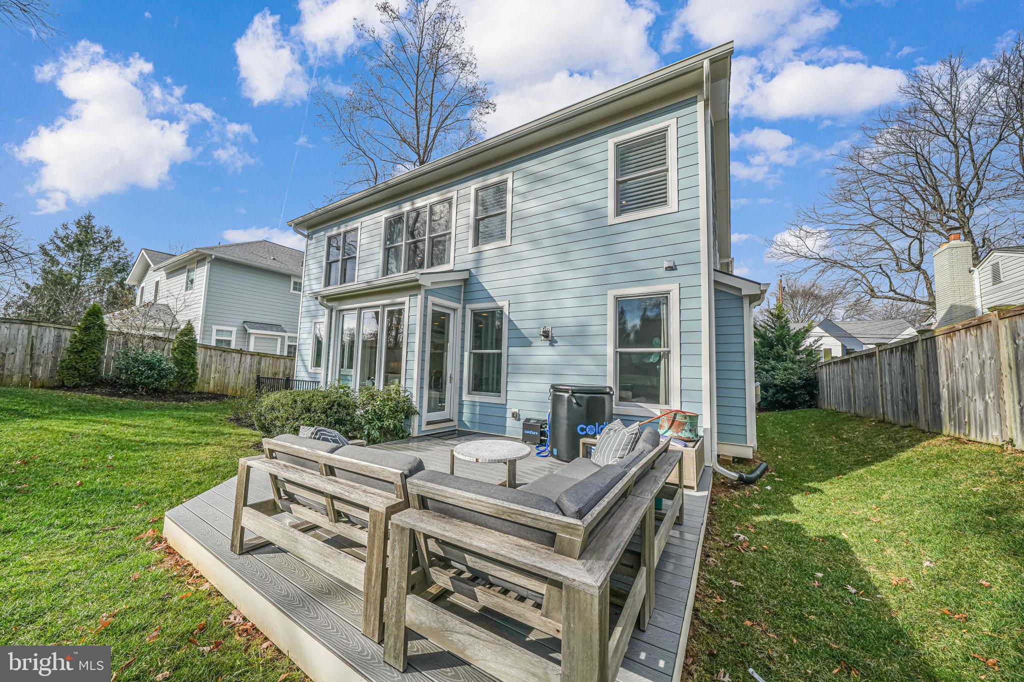 118 Elm St SW