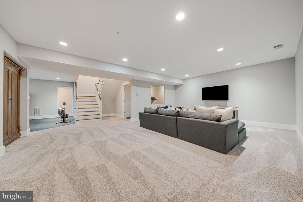 118 Elm St SW