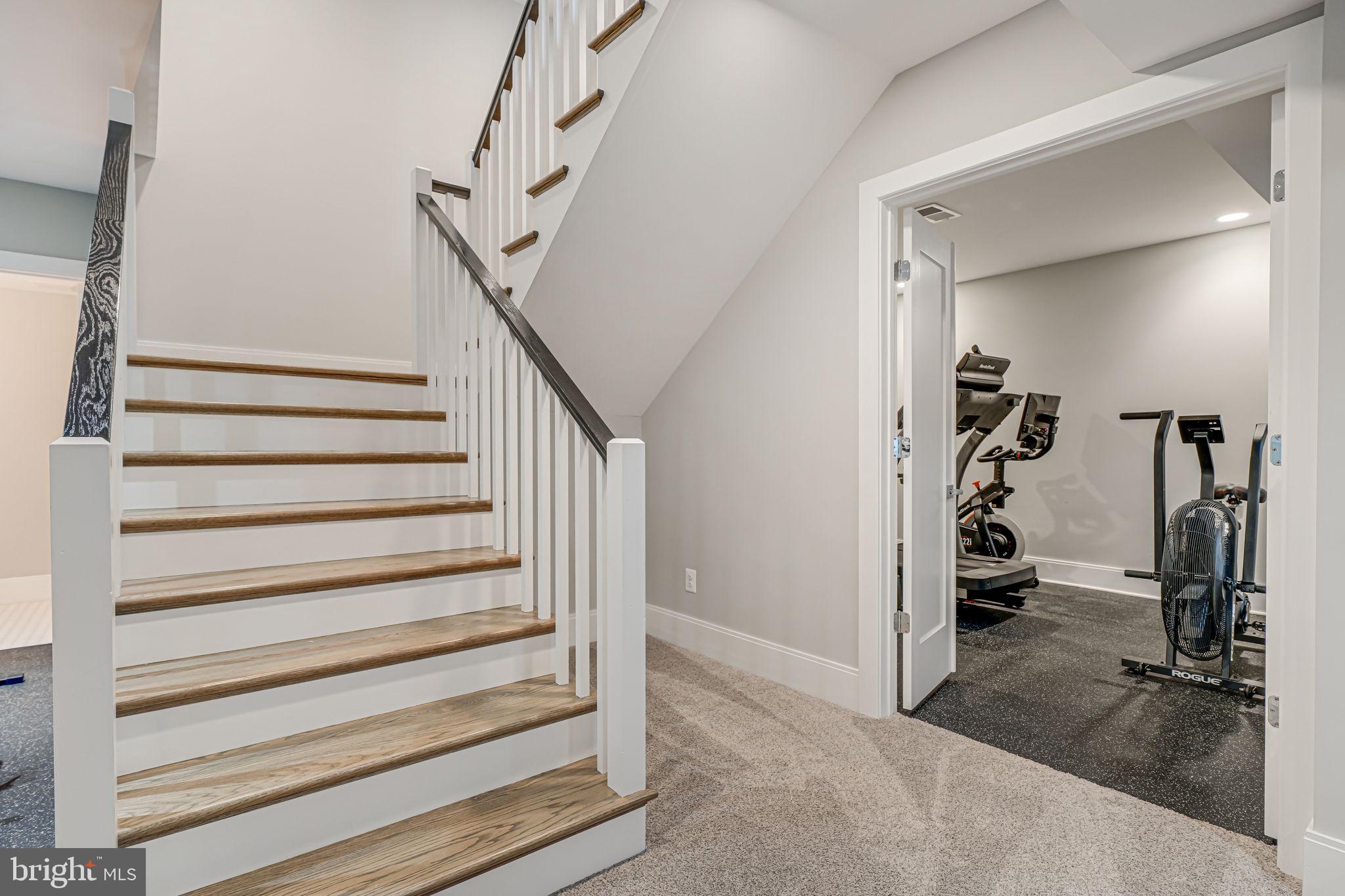 118 Elm St SW