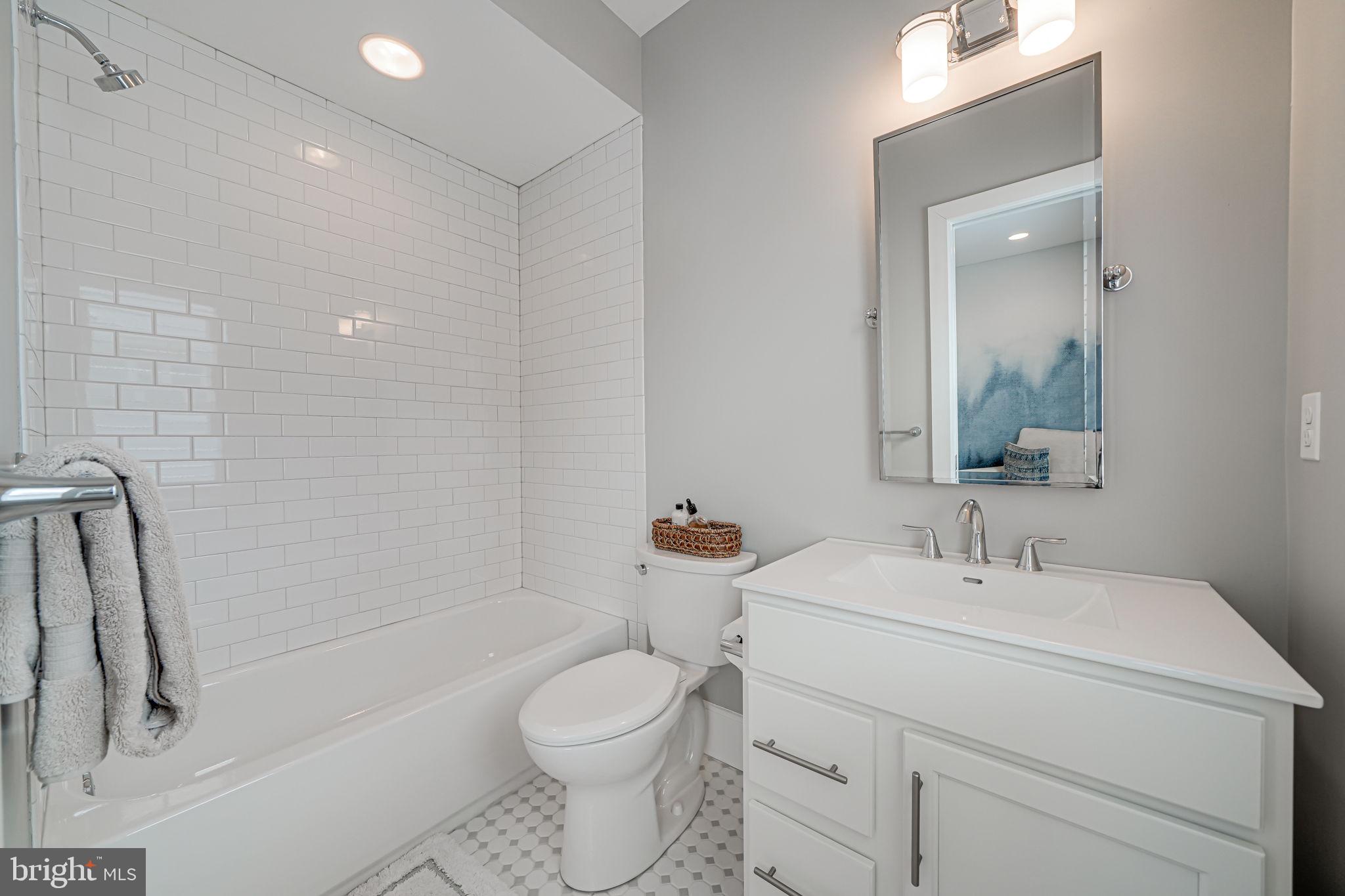 118 Elm St SW