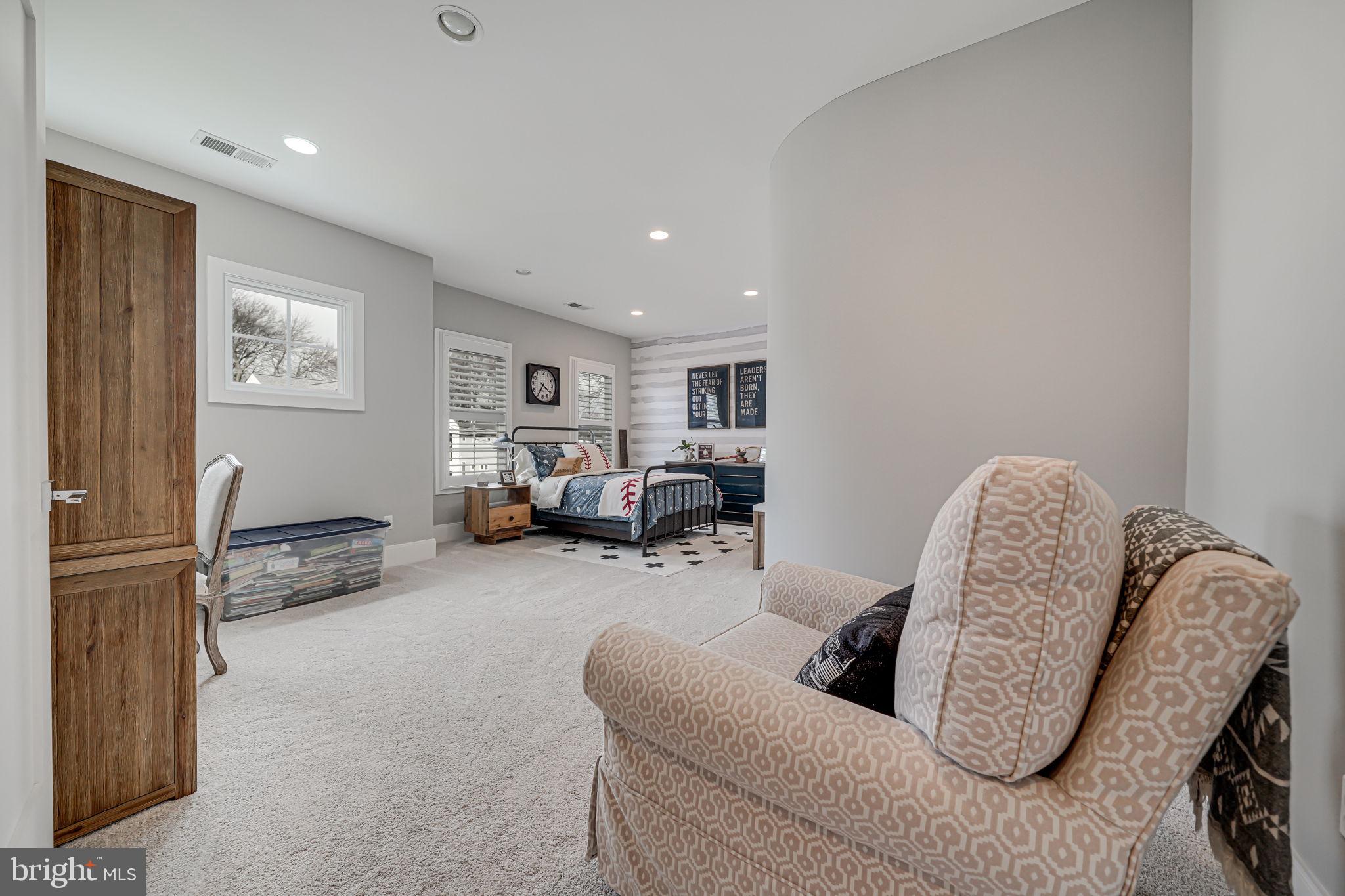 118 Elm St SW