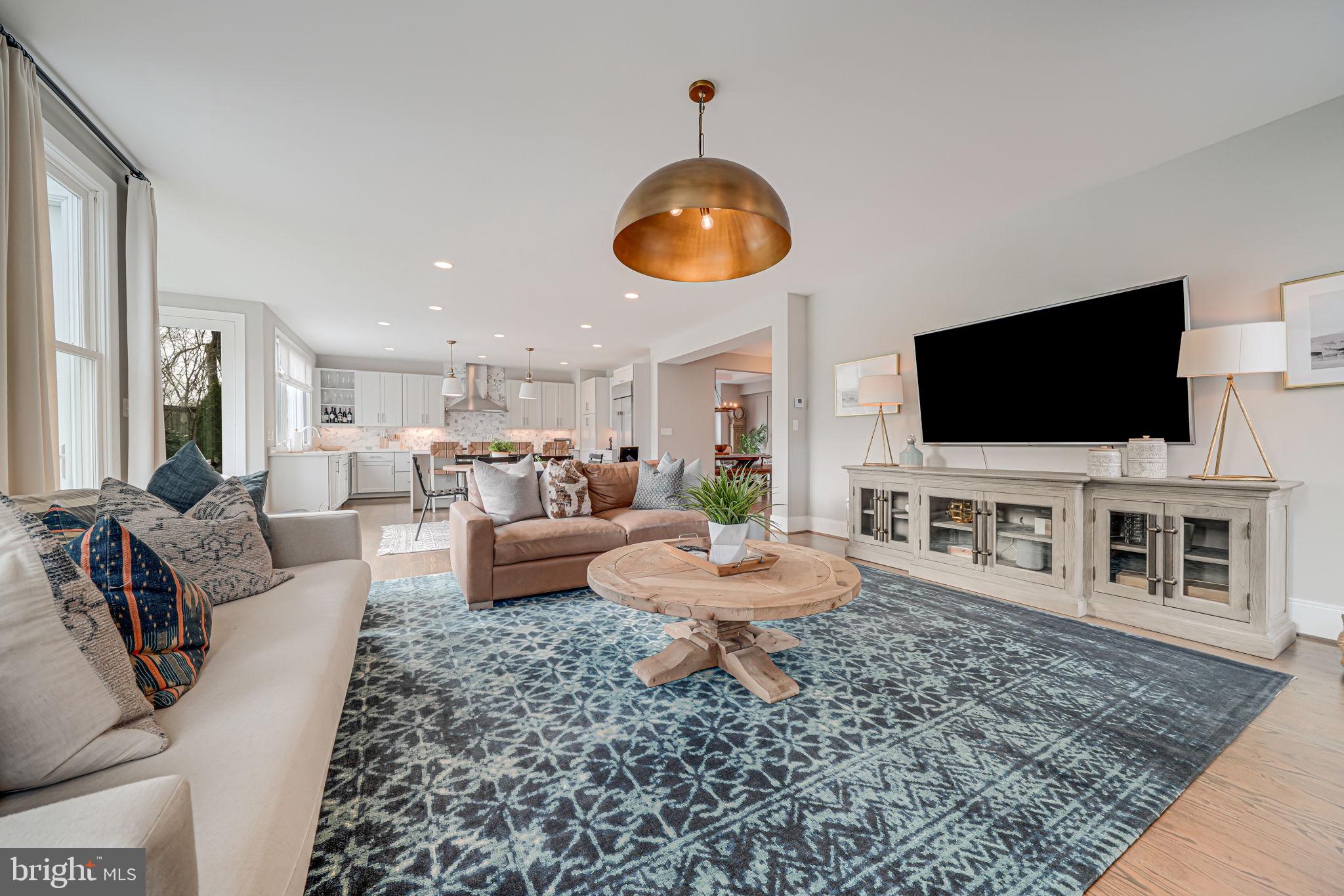 118 Elm St SW