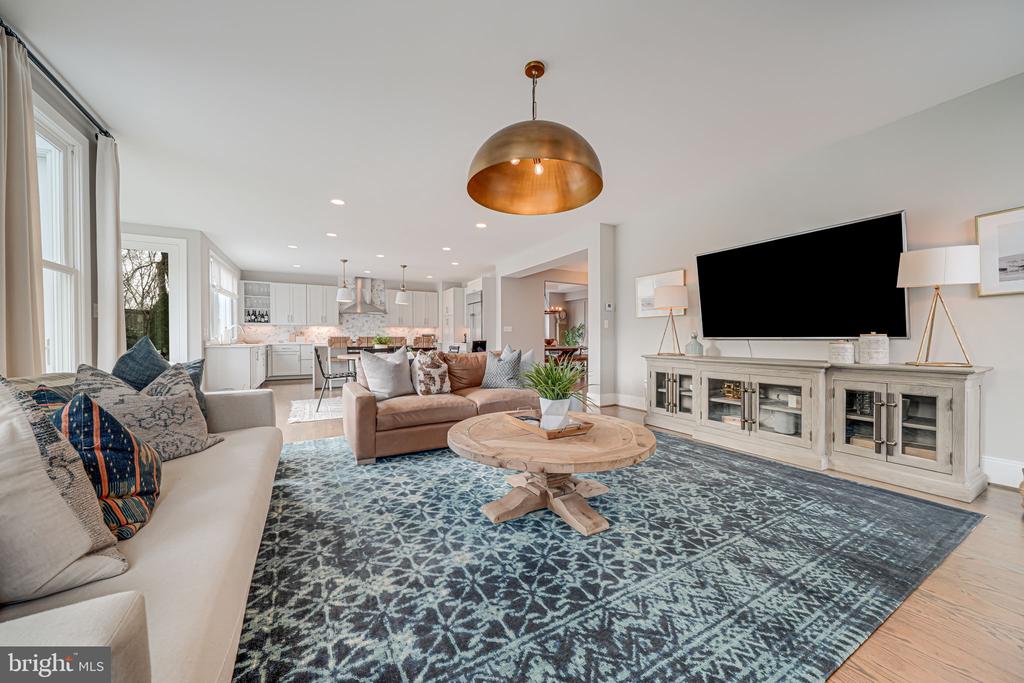 118 Elm St SW