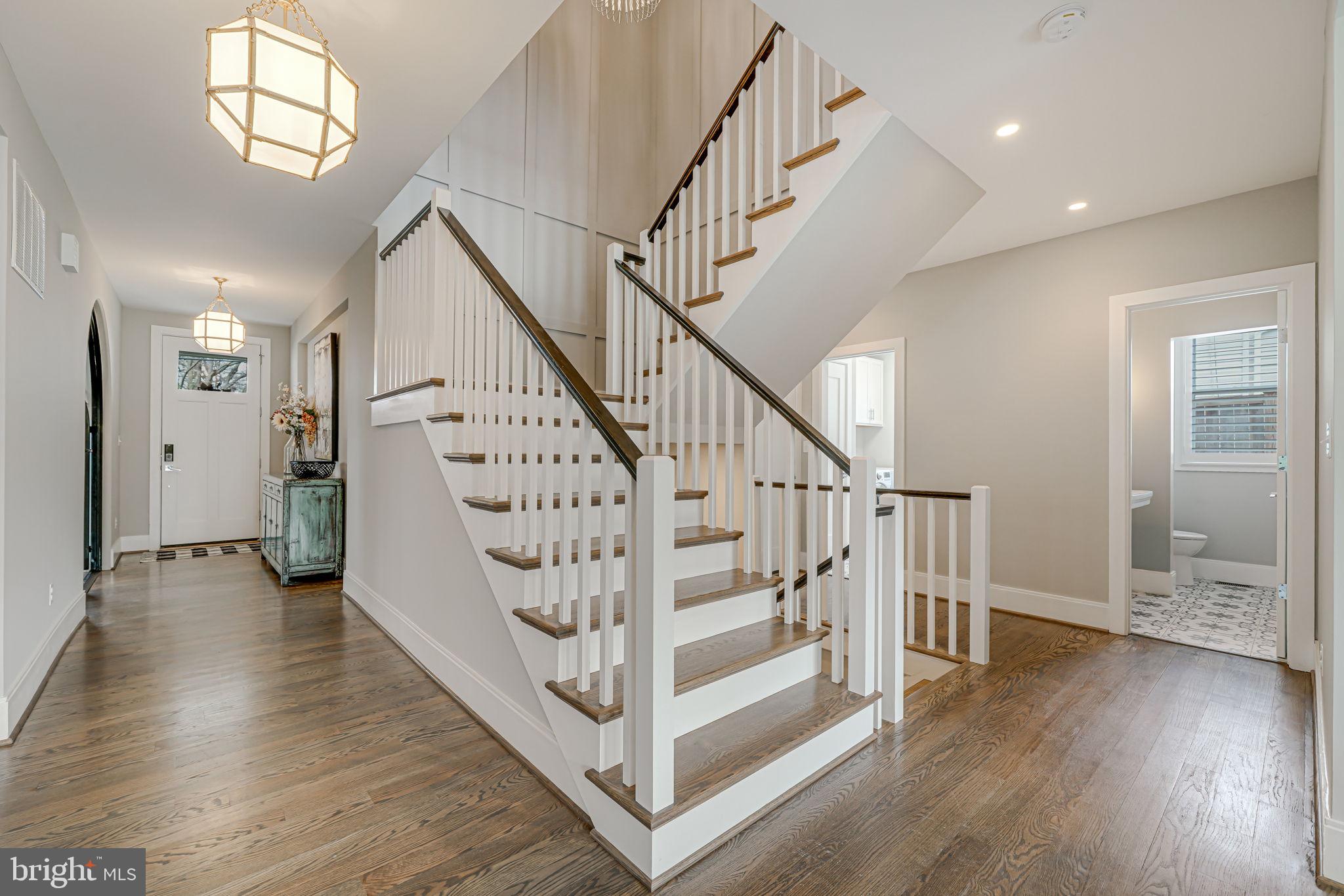 118 Elm St SW