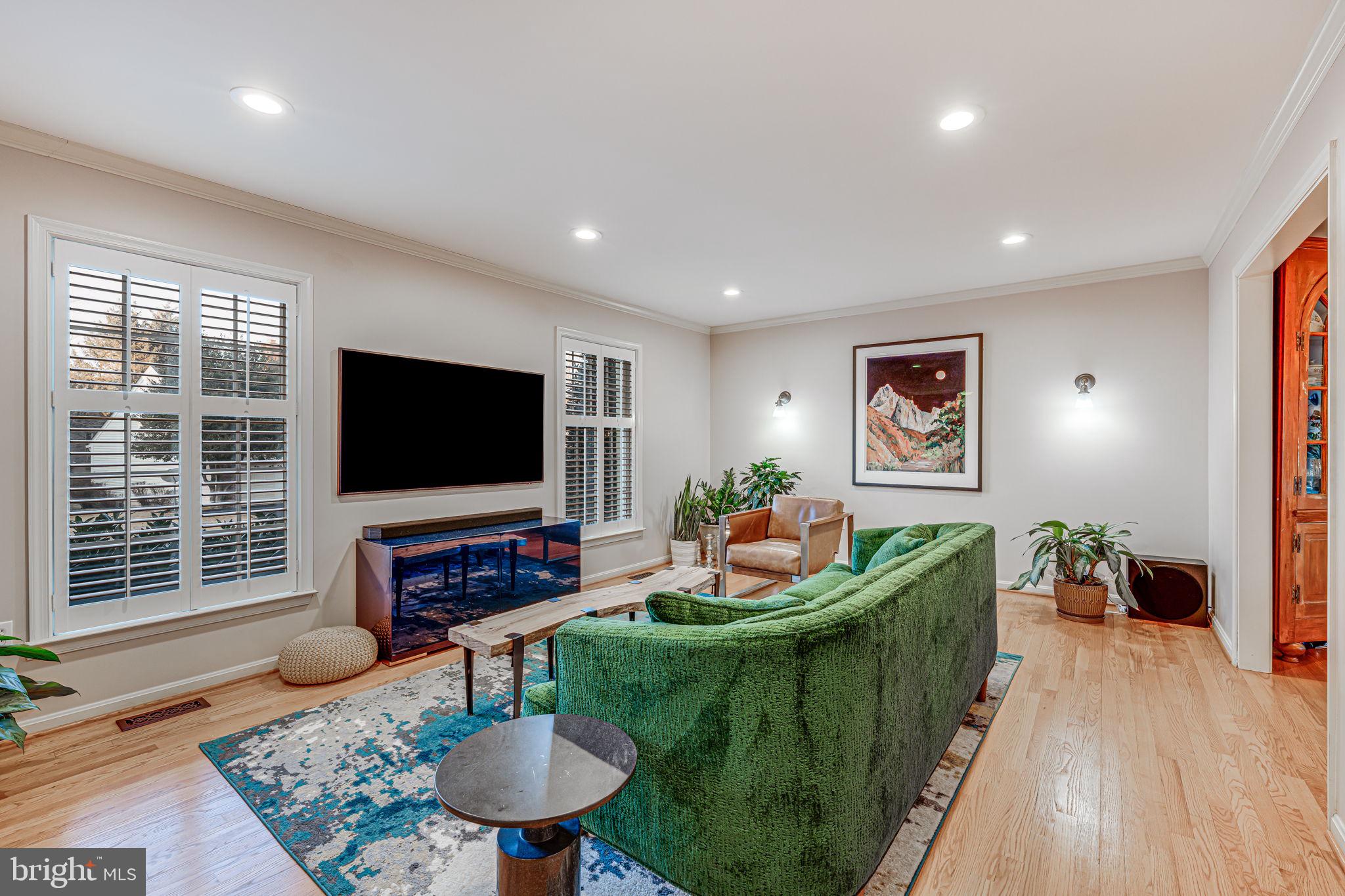 8609 Cherry Dr