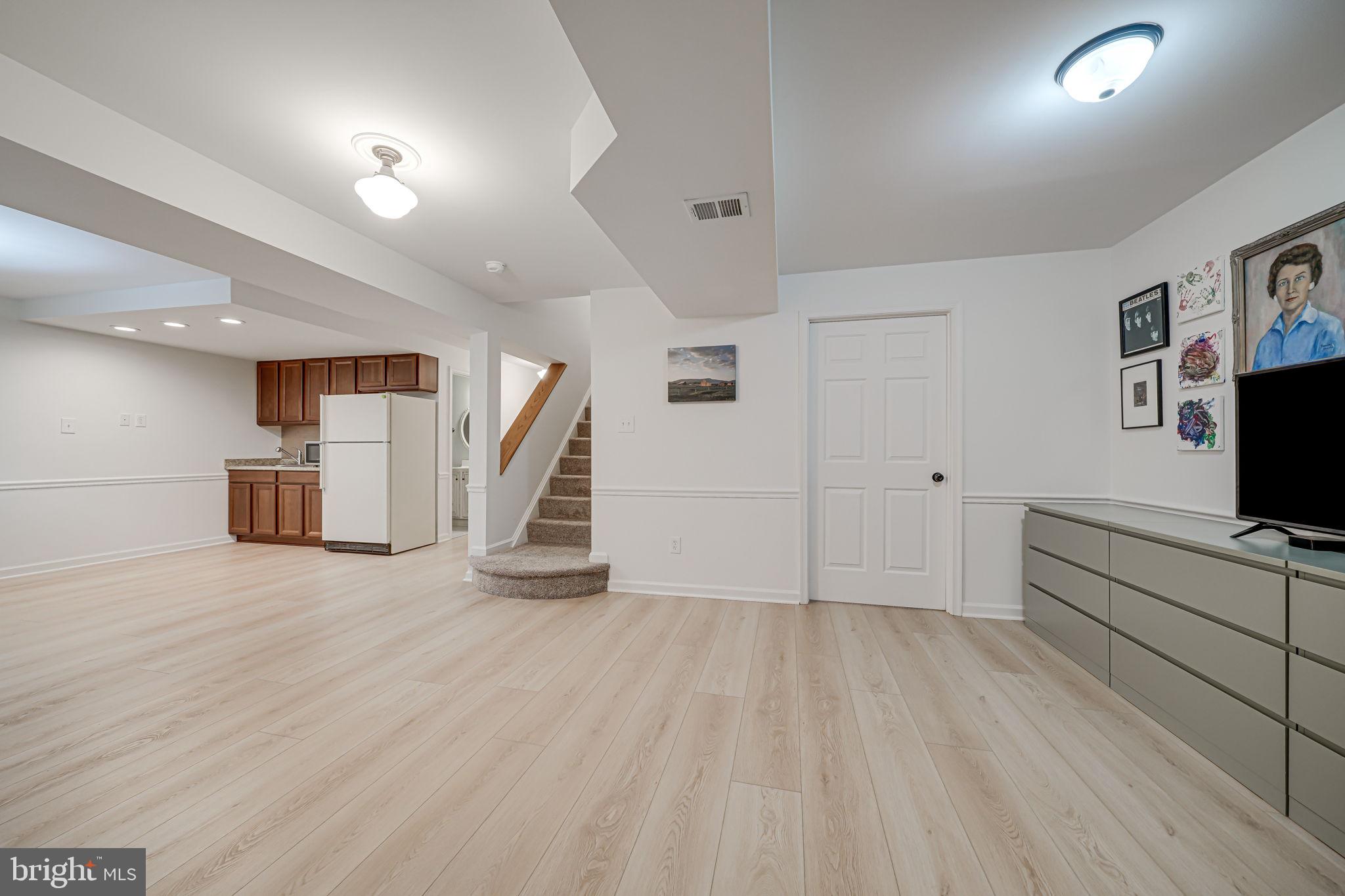 8609 Cherry Dr