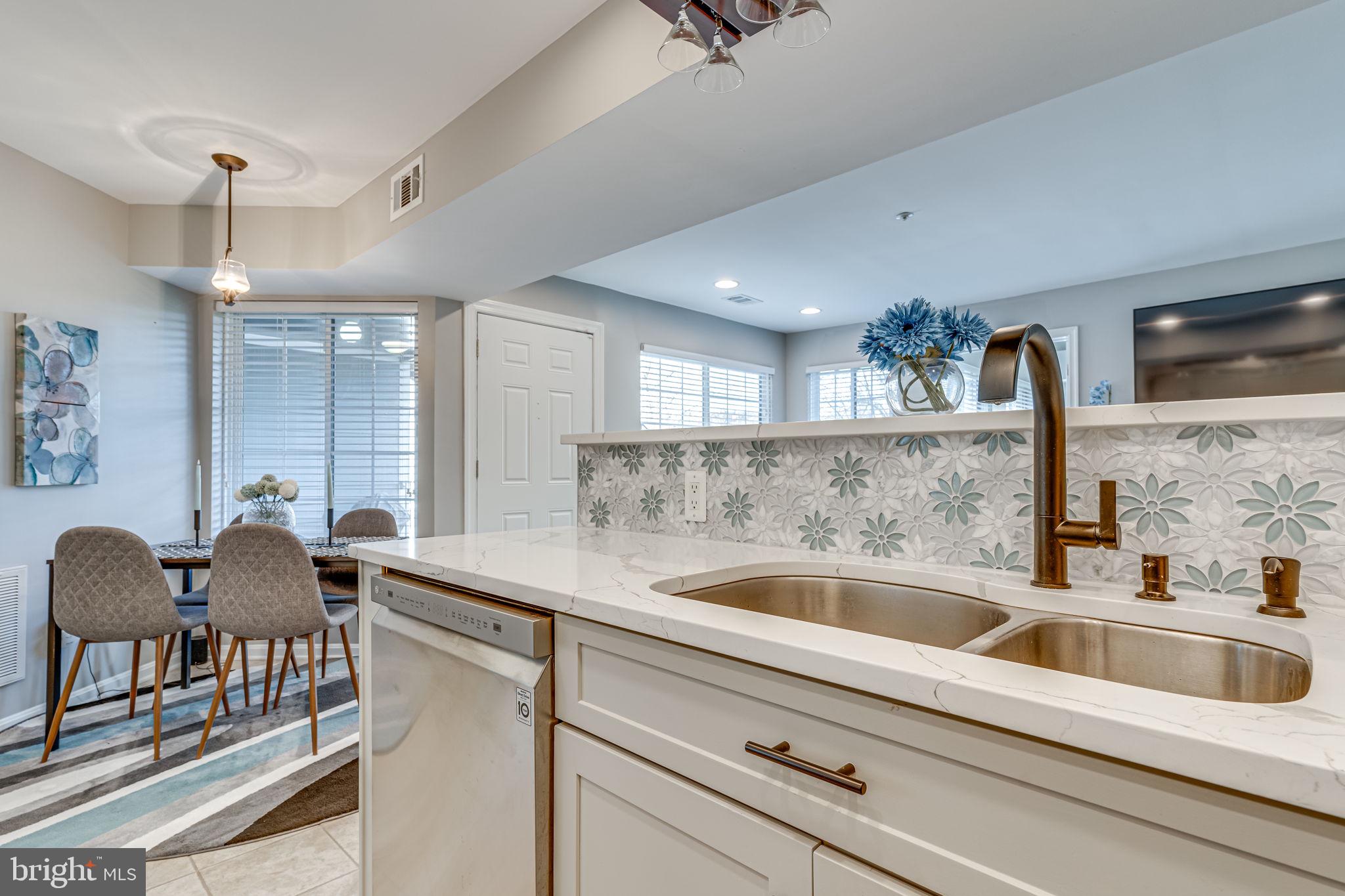 6001 Mersey Oaks Way #6a