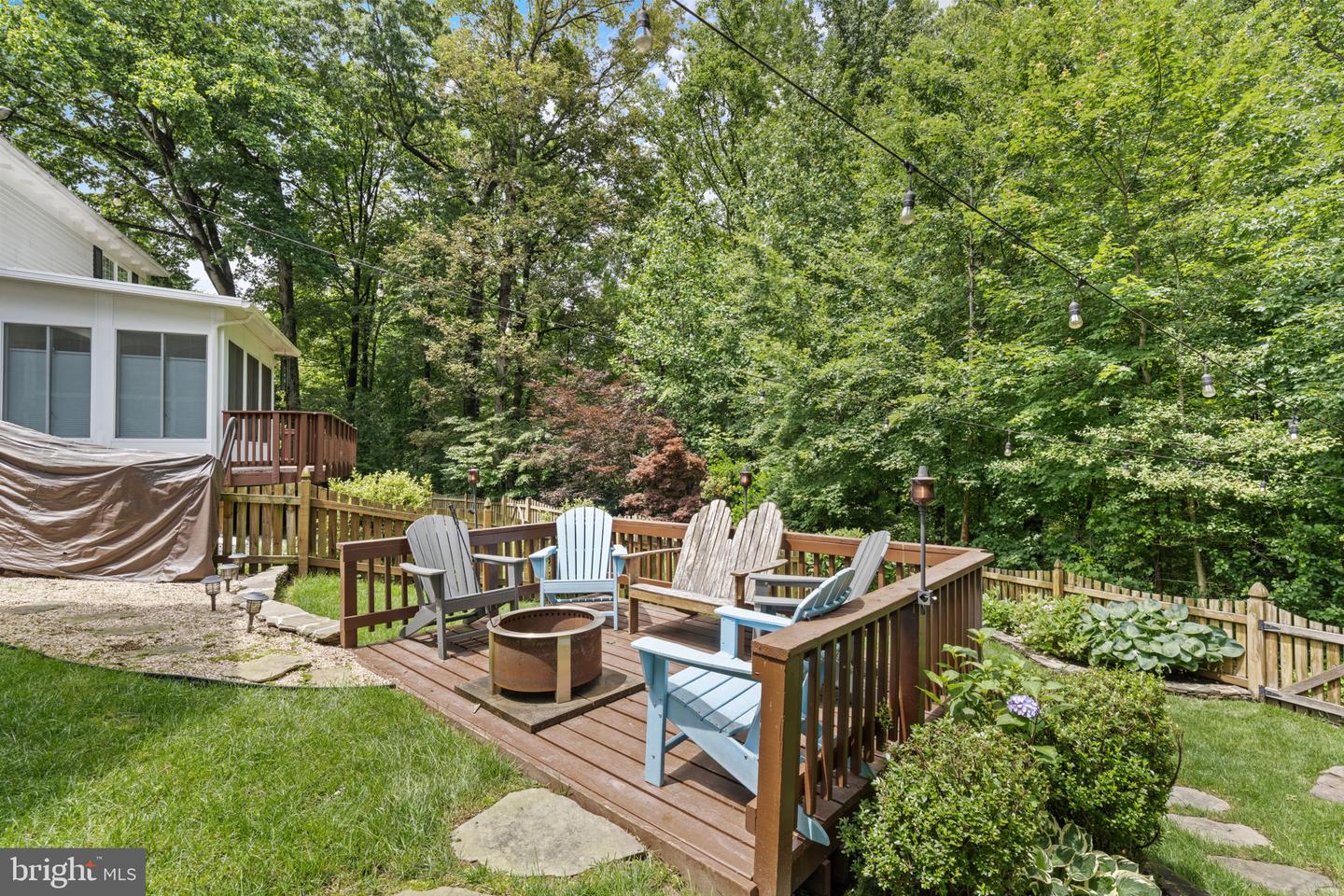 10034 Park Woods Ln