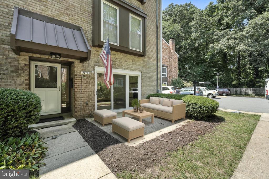 3814 Persimmon Cir