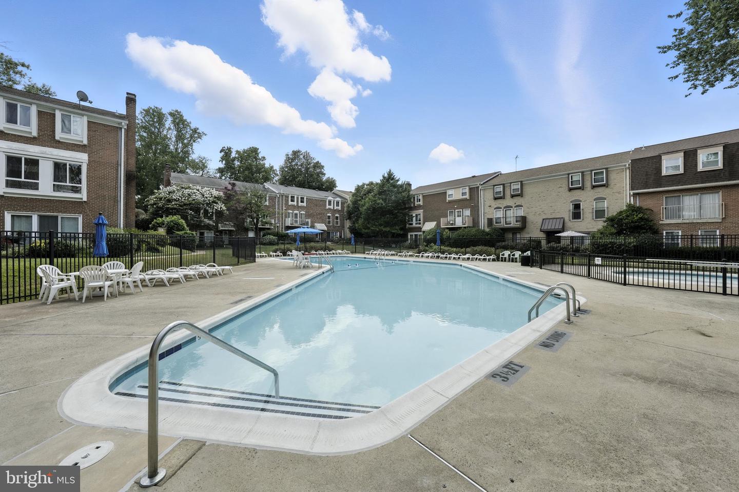3814 Persimmon Cir