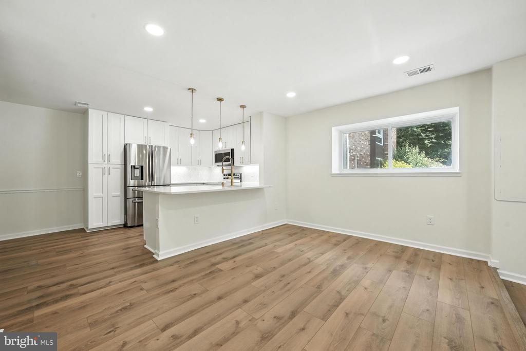 3814 Persimmon Cir