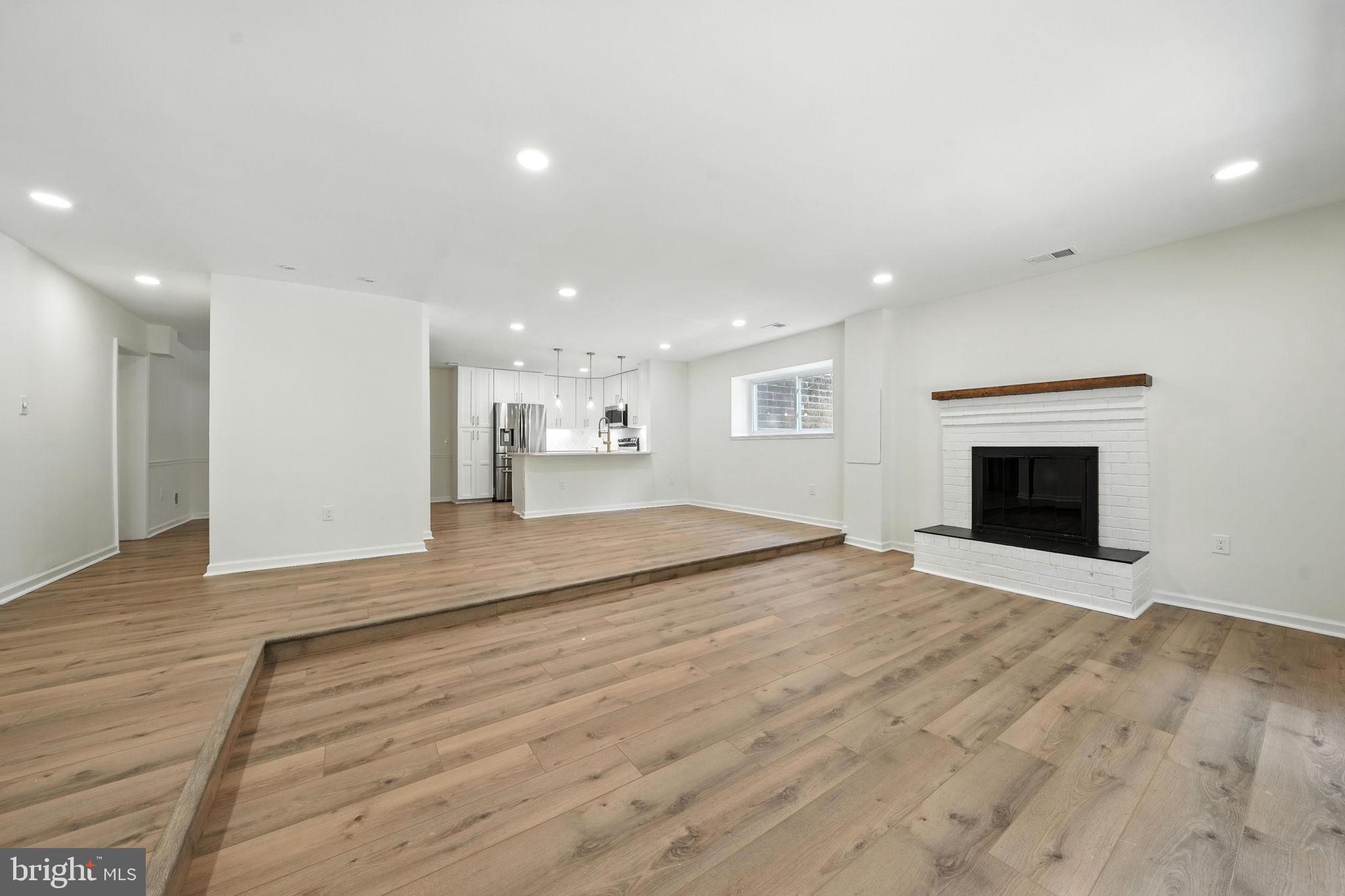 3814 Persimmon Cir