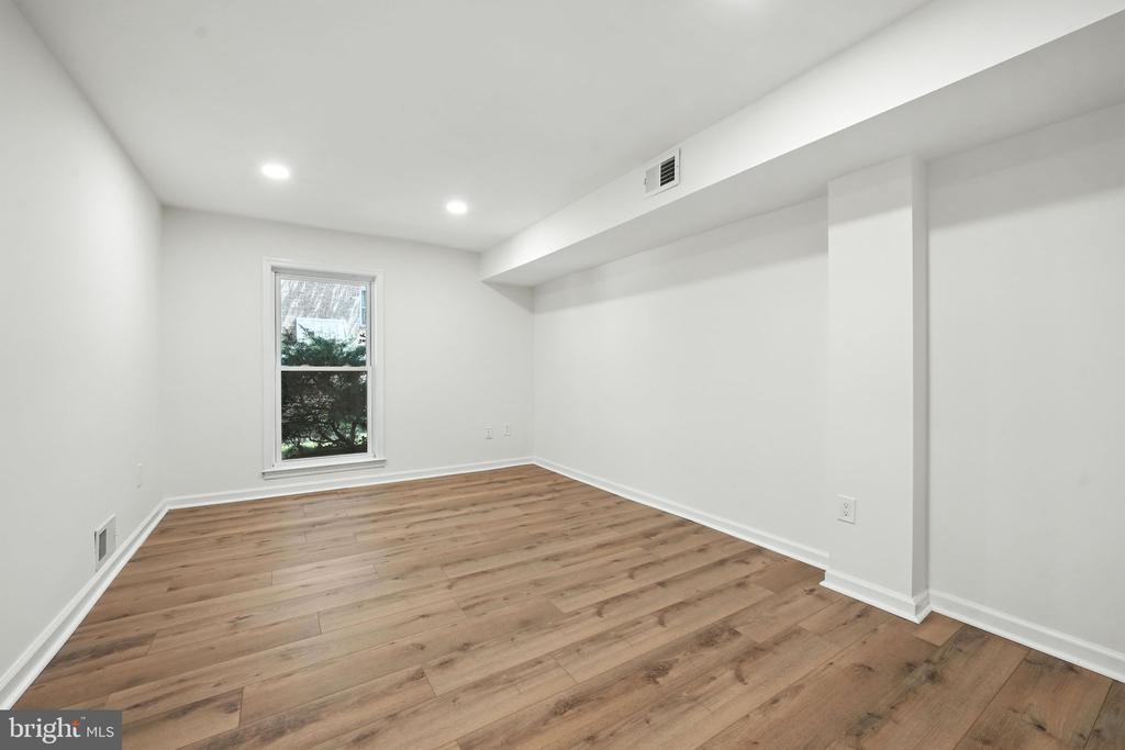 3814 Persimmon Cir
