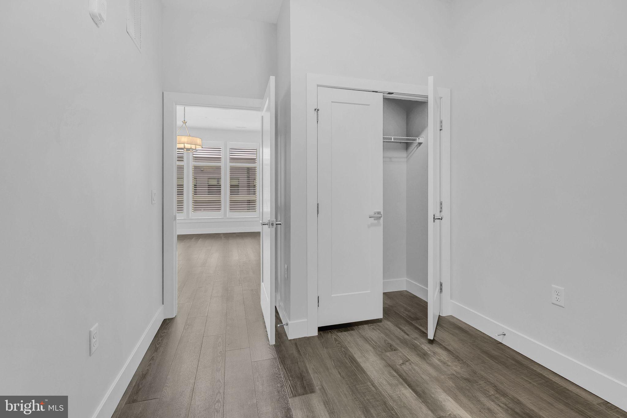 1761 OLD MEADOW RD #521